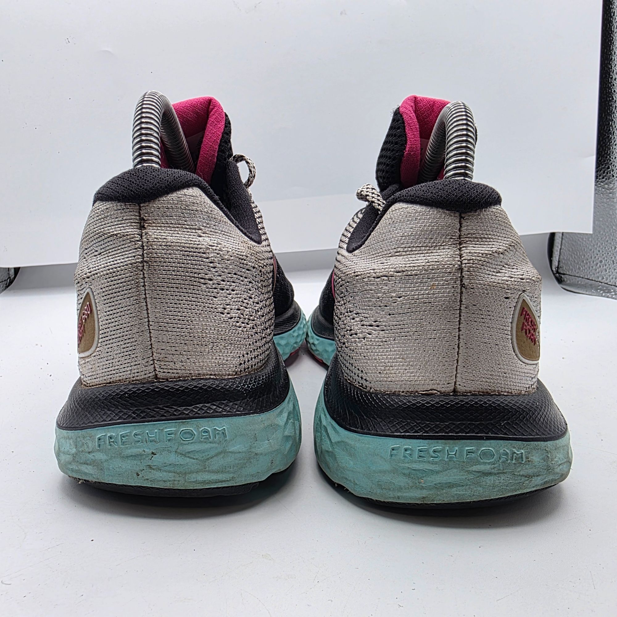 New Balance New Balance Fresh Foam 680v7 Womens 8.5 Black Pink Athletic Size US 8.5 / IT 38.5 - 5 Thumbnail