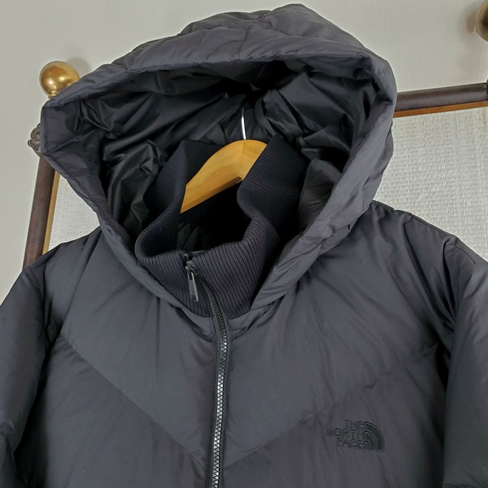 The North Face VINTAGE The North Face XL Womens Down Filled Hooded Coat Parka Black 550 Size XL / US 12-14 / IT 48-50 - 2 Thumbnail