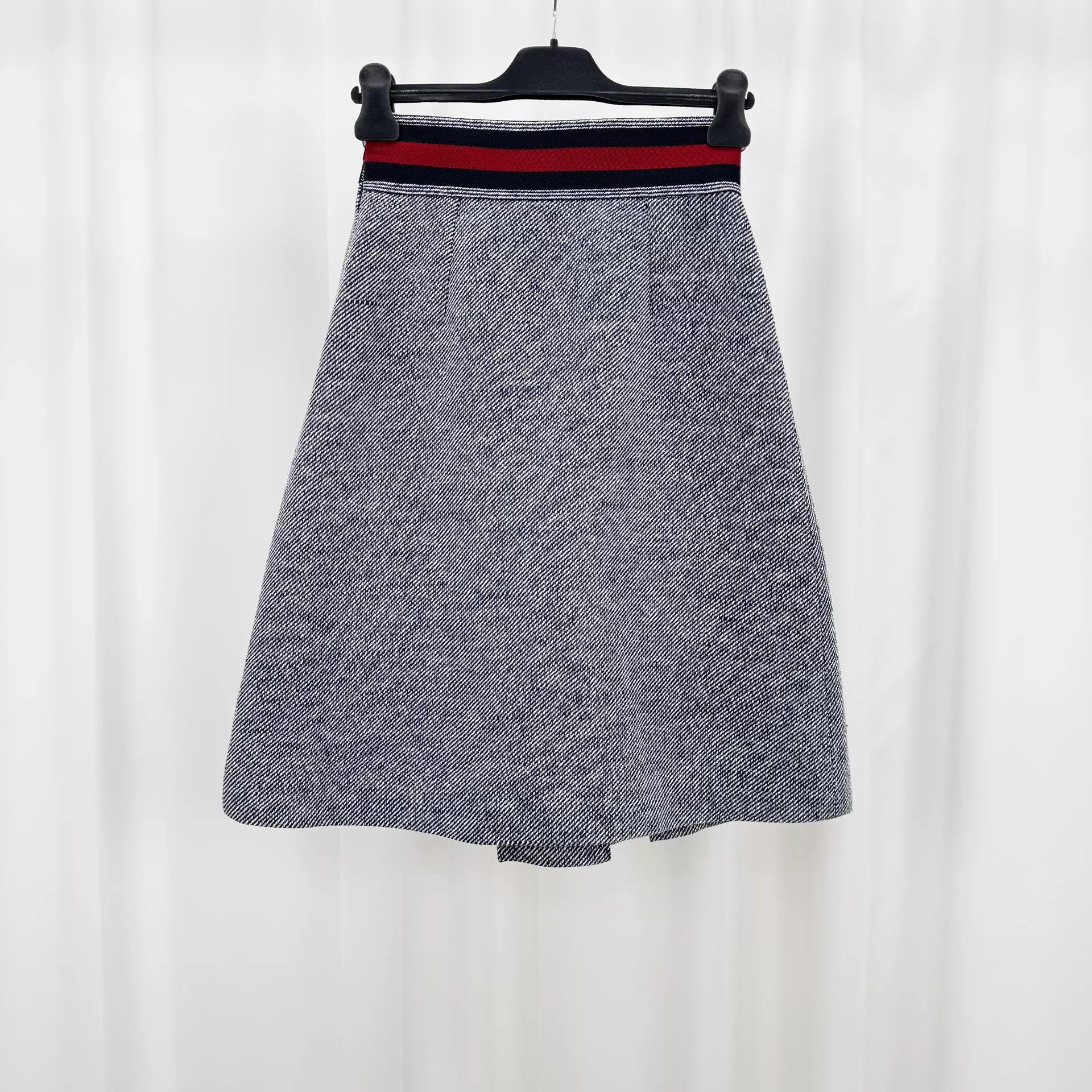 Gucci Gucci Horsebit Webbing Skirt 38 New Size 26" / US 2 / IT 38 - 2 Thumbnail