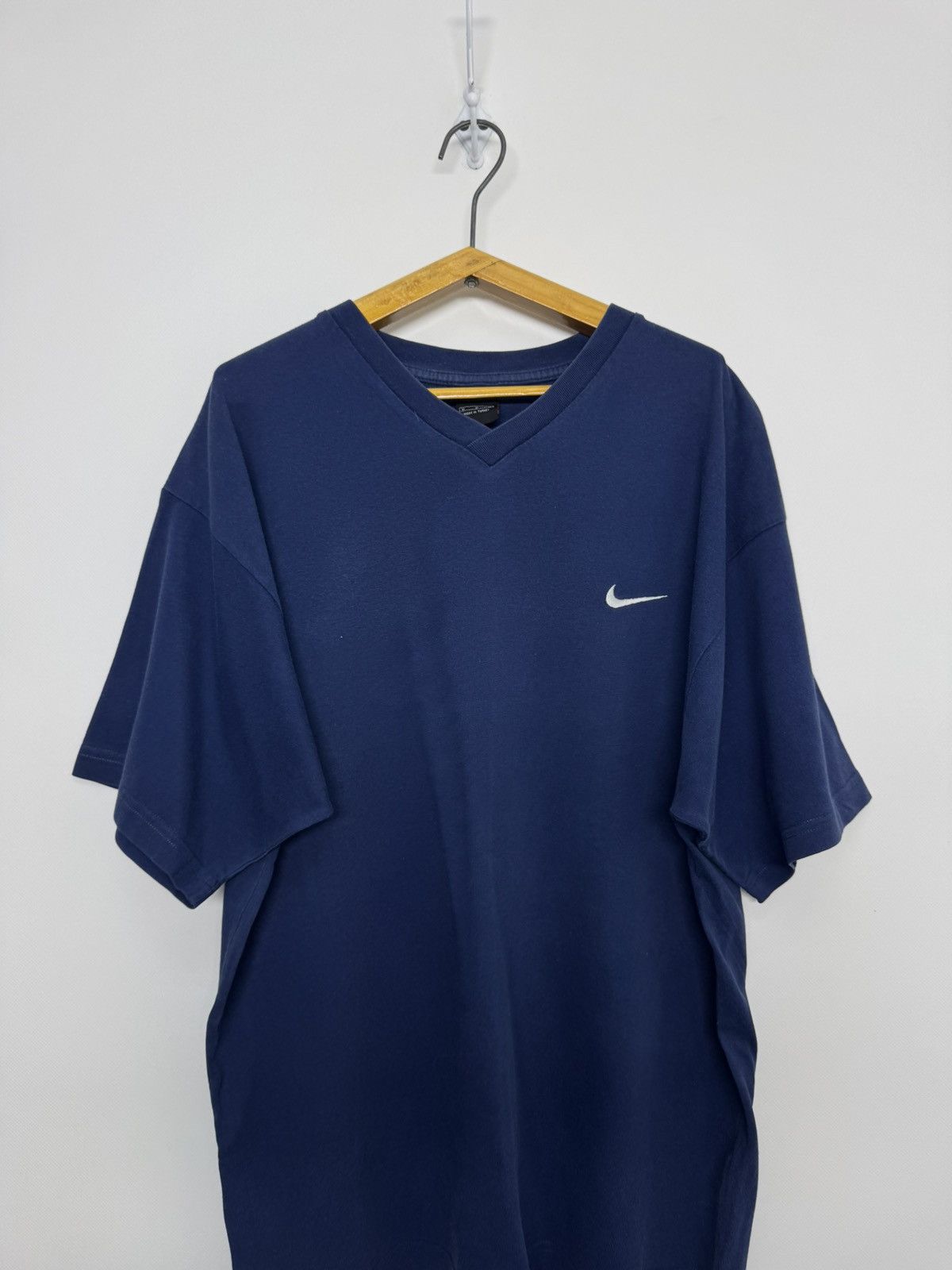 Nike Vintage Y2k Nike Swoosh Logo T-Shirt 00’s Size US M / EU 48-50 / 2 - 5 Thumbnail