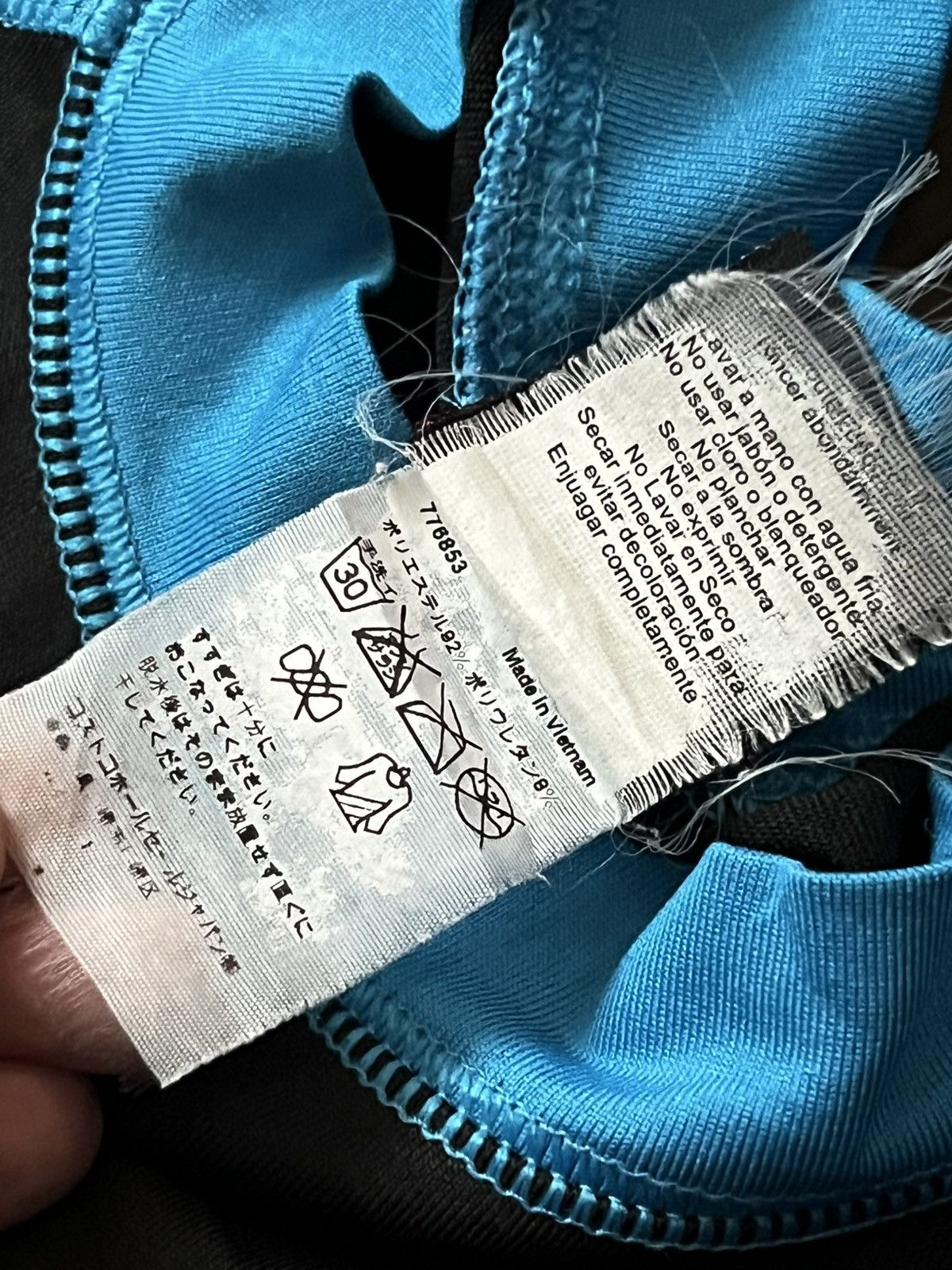 Vintage 🔥HOT DROPS🔥 Quiksilver Swim Shirt Turquoise Black Stretchy Size US M / EU 48-50 / 2 - 8 Thumbnail