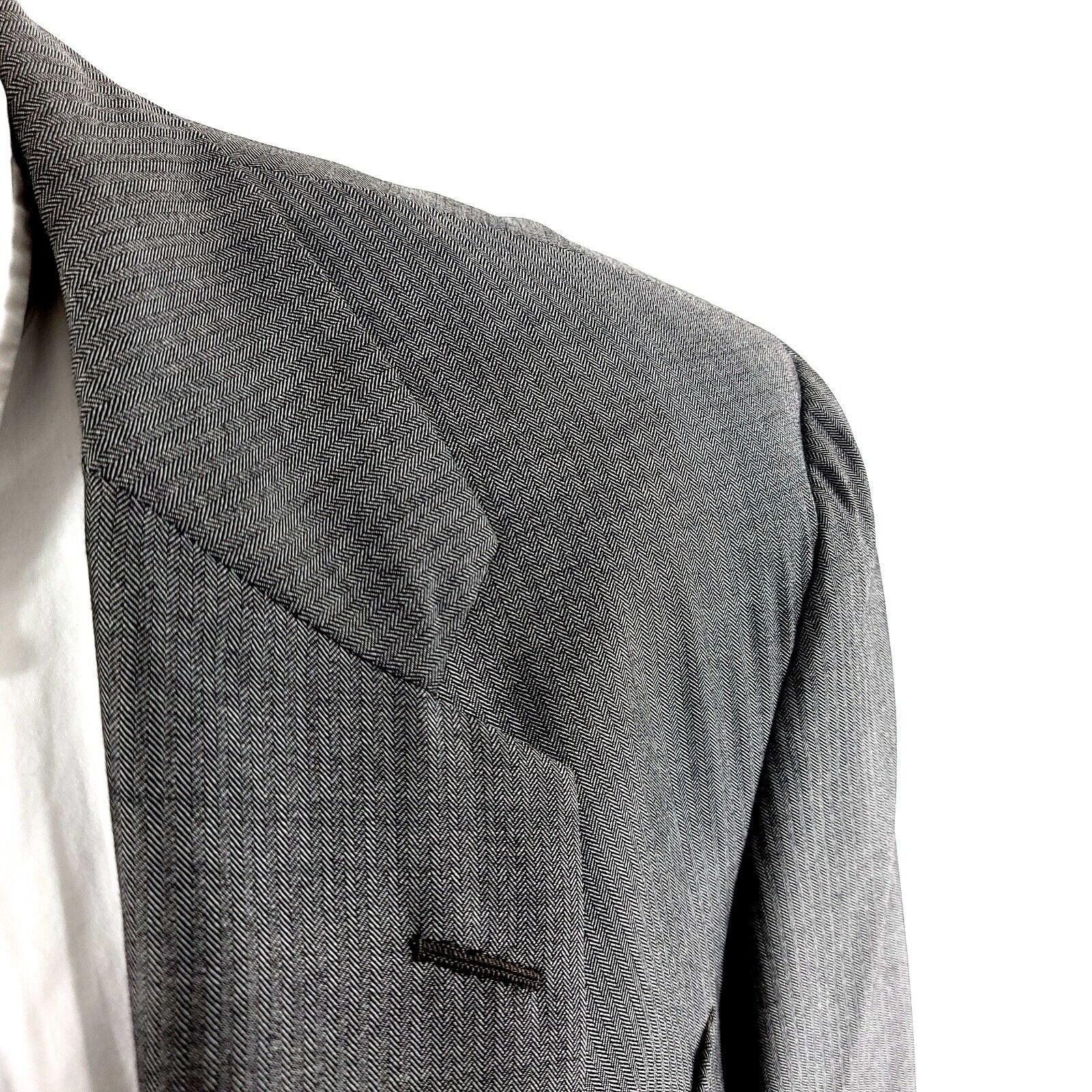 Hickey Freeman Hickey Freeman Neiman Marcus Wool 2 Button Gray Herringbone Size 42L - 2 Thumbnail