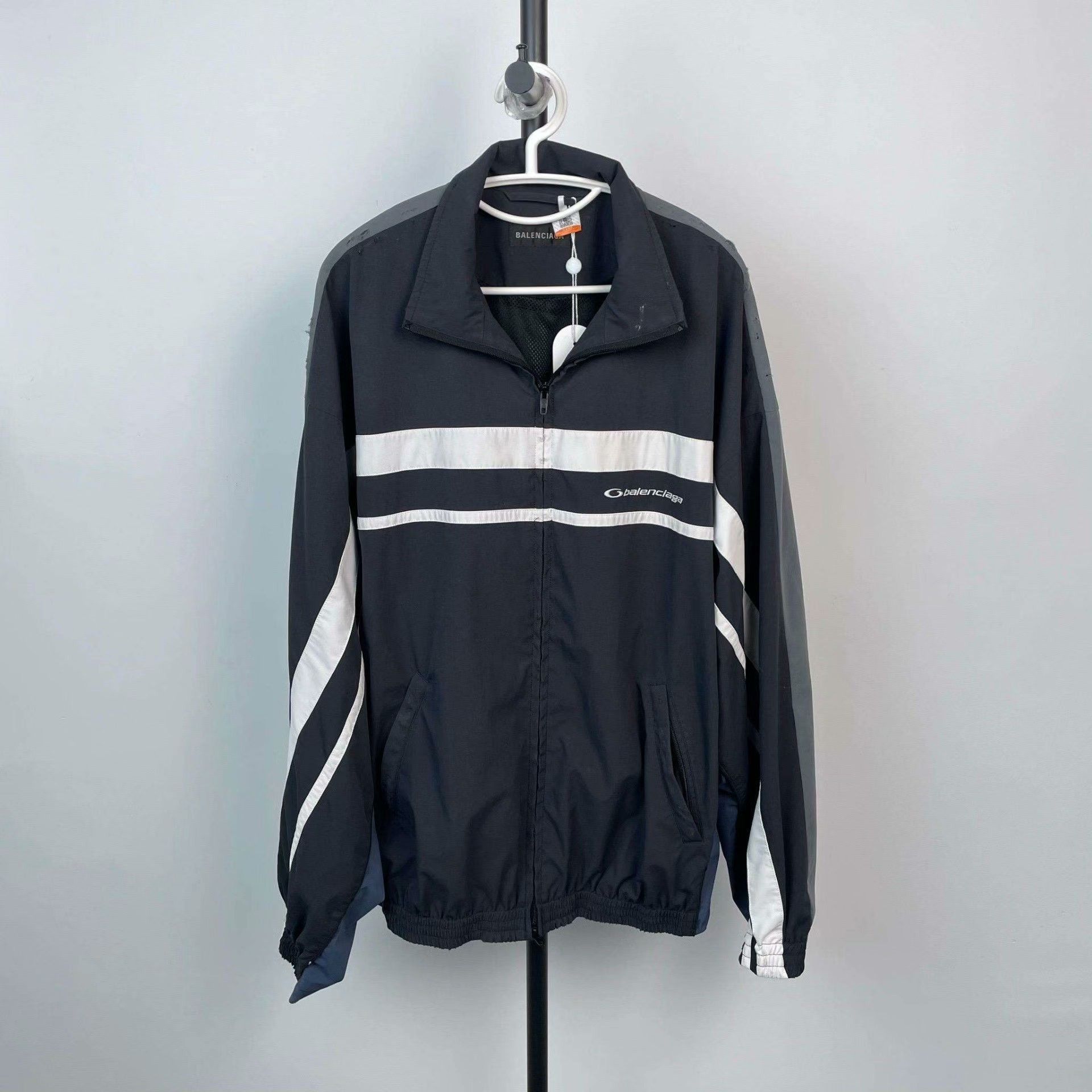 Balenciaga Balenciaga Blue Light Jacket 46 Men Size US L / EU 52-54 / 3 - 1 Thumbnail