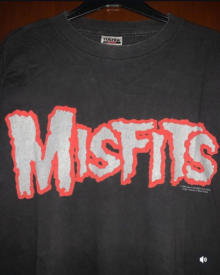 Band Tees × Misfits × Vintage Vintage Misfits Legacy of Brutality Long sleeve,Ramones, Size US XL / EU 56 / 4 - 7 Thumbnail