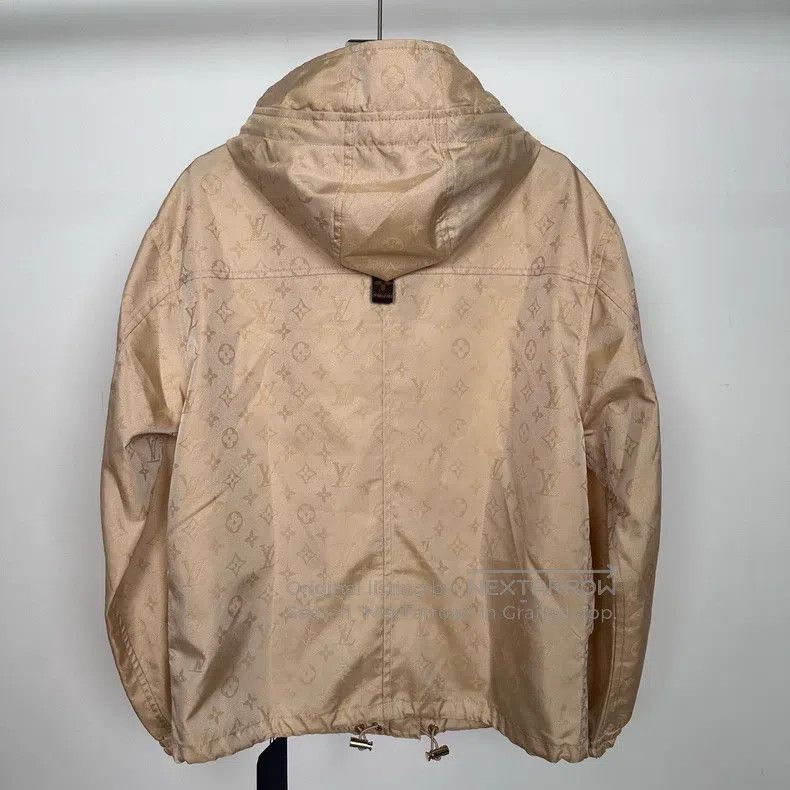 Louis Vuitton Louis Vuitton Cream Tea Full Print Charge Jacket Size XXS / US 00 / IT 34 - 2 Thumbnail