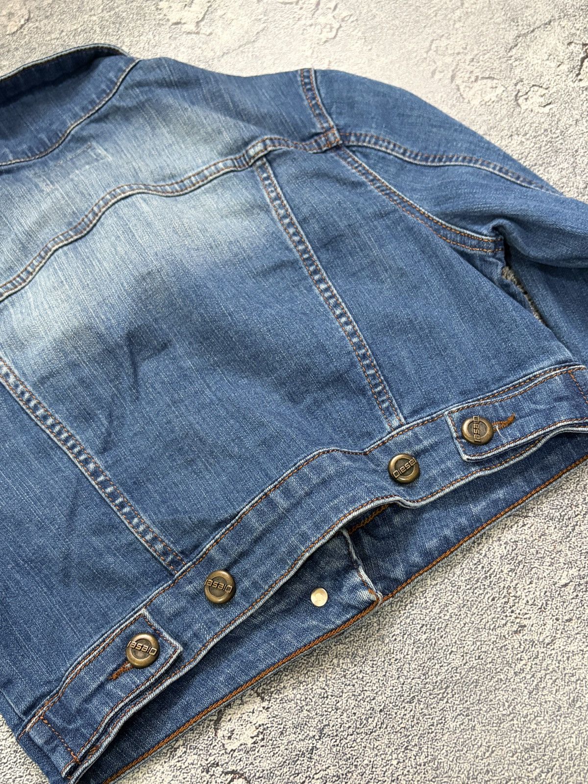 Diesel Diesel Vintage Cropped Denim Trucker Jacket Y2K S/M Size M / US 6-8 / IT 42-44 - 10 Thumbnail