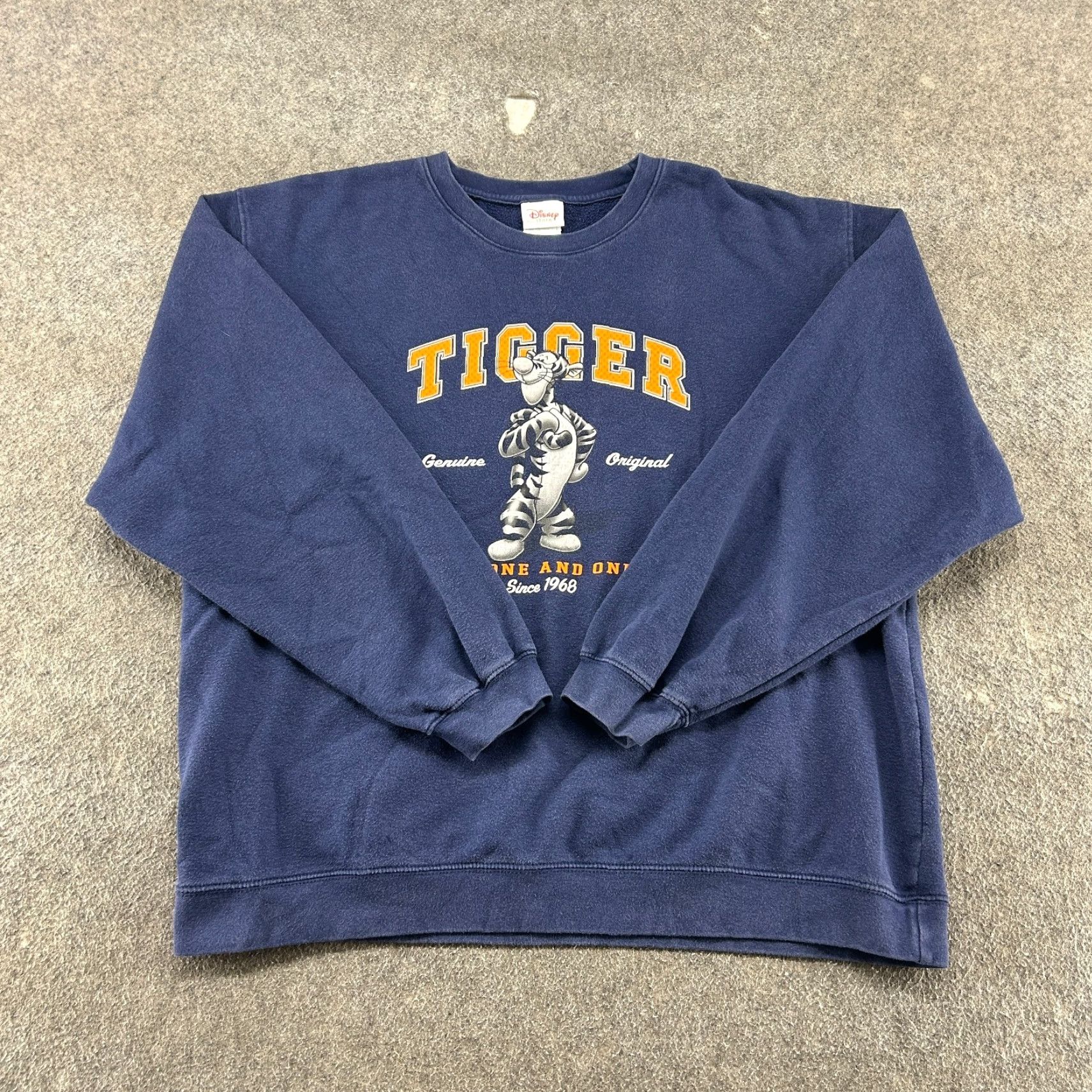 Disney VINTAGE Disney Winnie The Pooh Sweatshirt Mens XL Blue Navy Pullover Graphic Tigger 90s Sweatshirt Mens XL Blue Navy Pullover Graphic Tigger 90s Size US XL / EU 56 / 4 - 2 Thumbnail
