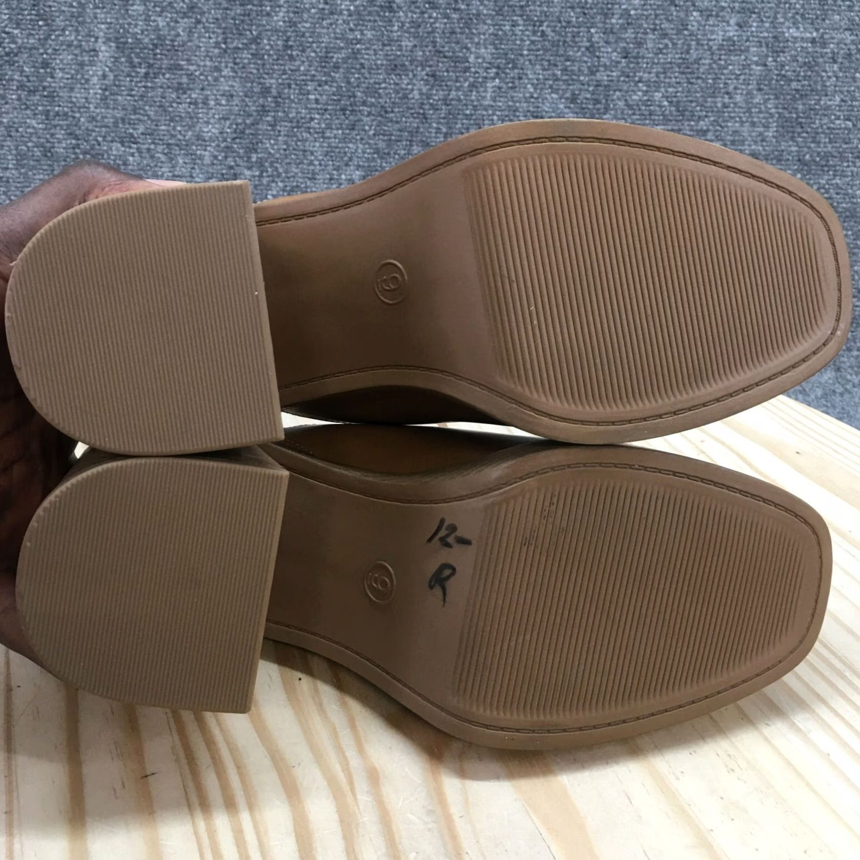 Vintage Universal Thread Platform Heels Womens 9 Brown Faux Leather Mules Casual Size US 9 / IT 39 - 7 Thumbnail