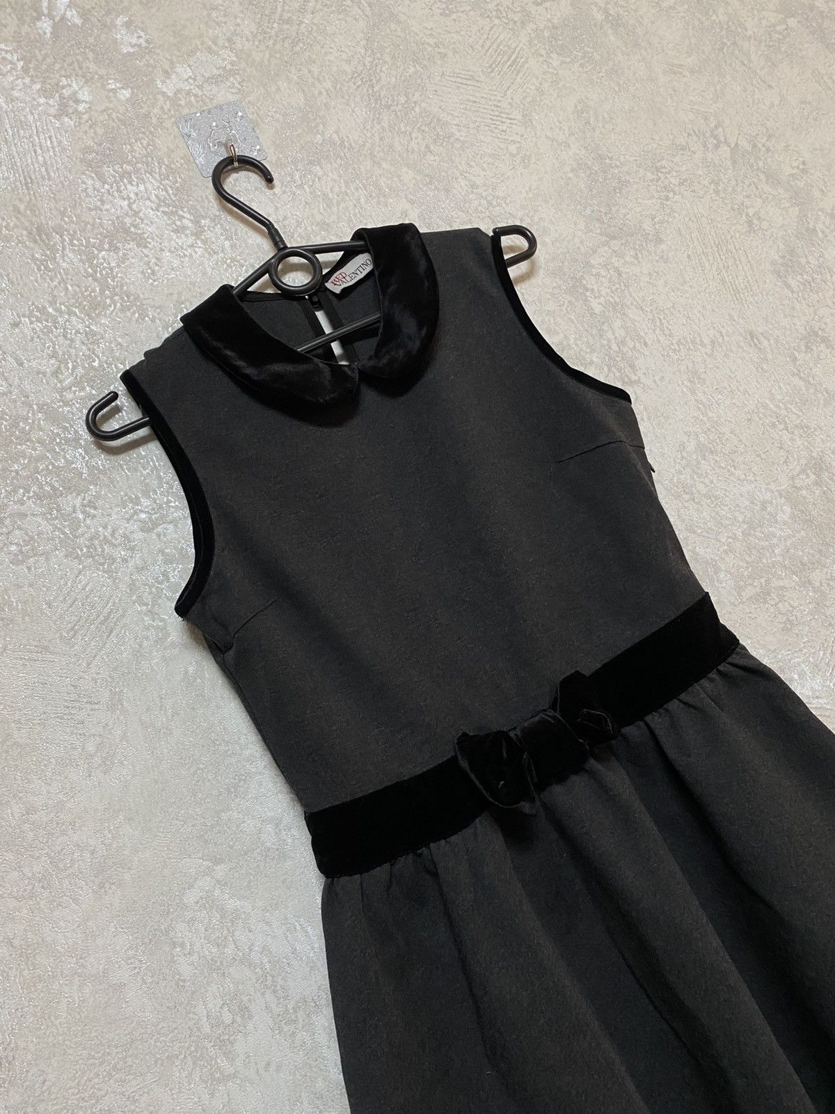 RED Valentino Valentino rare dress with velour elements Size L / US 10 / IT 46 - 7 Thumbnail