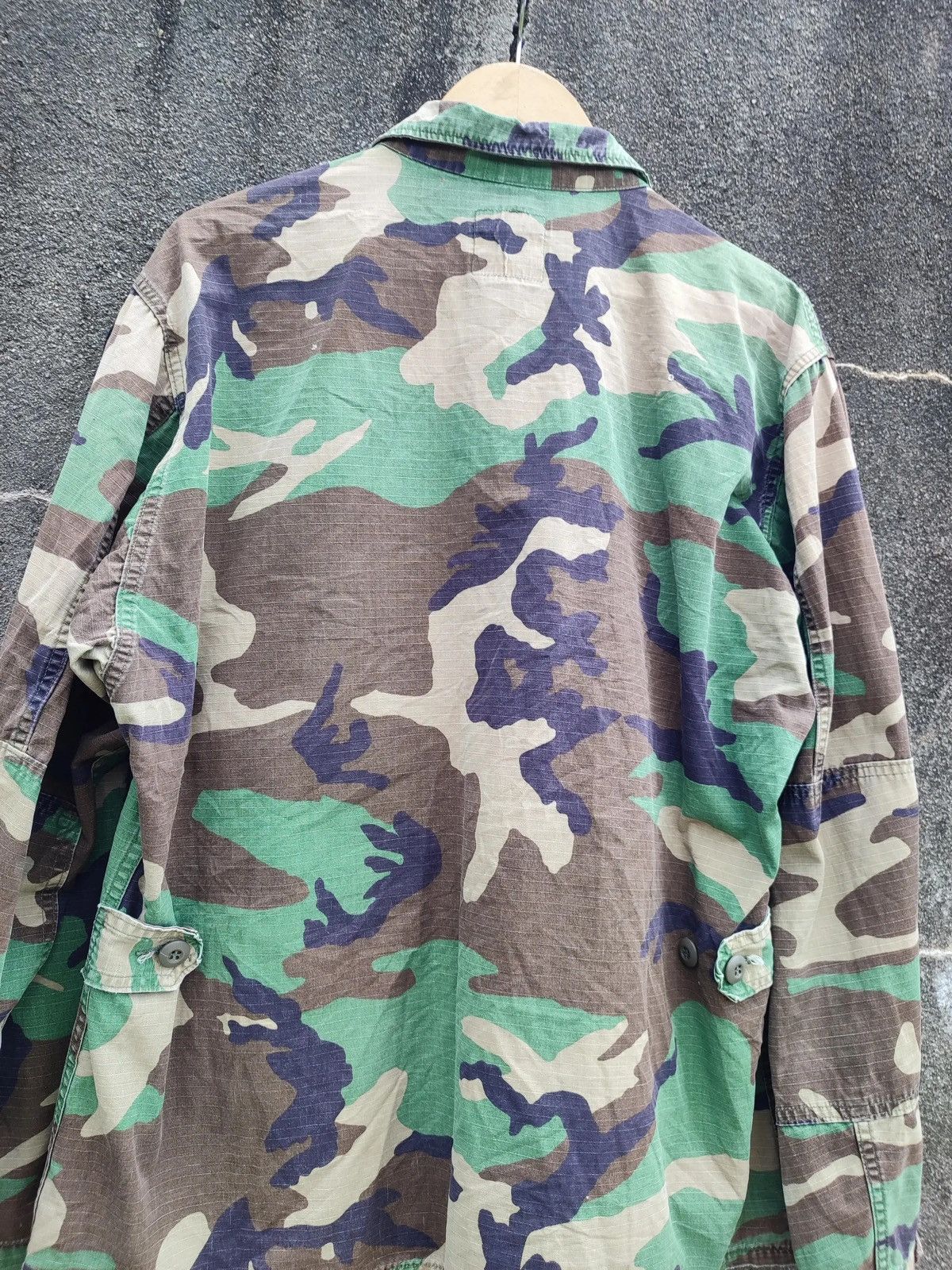 Vintage Vintage U.S. Army Woodland Camouflage BDU Jacket (1986) Size US L / EU 52-54 / 3 - 17 Thumbnail