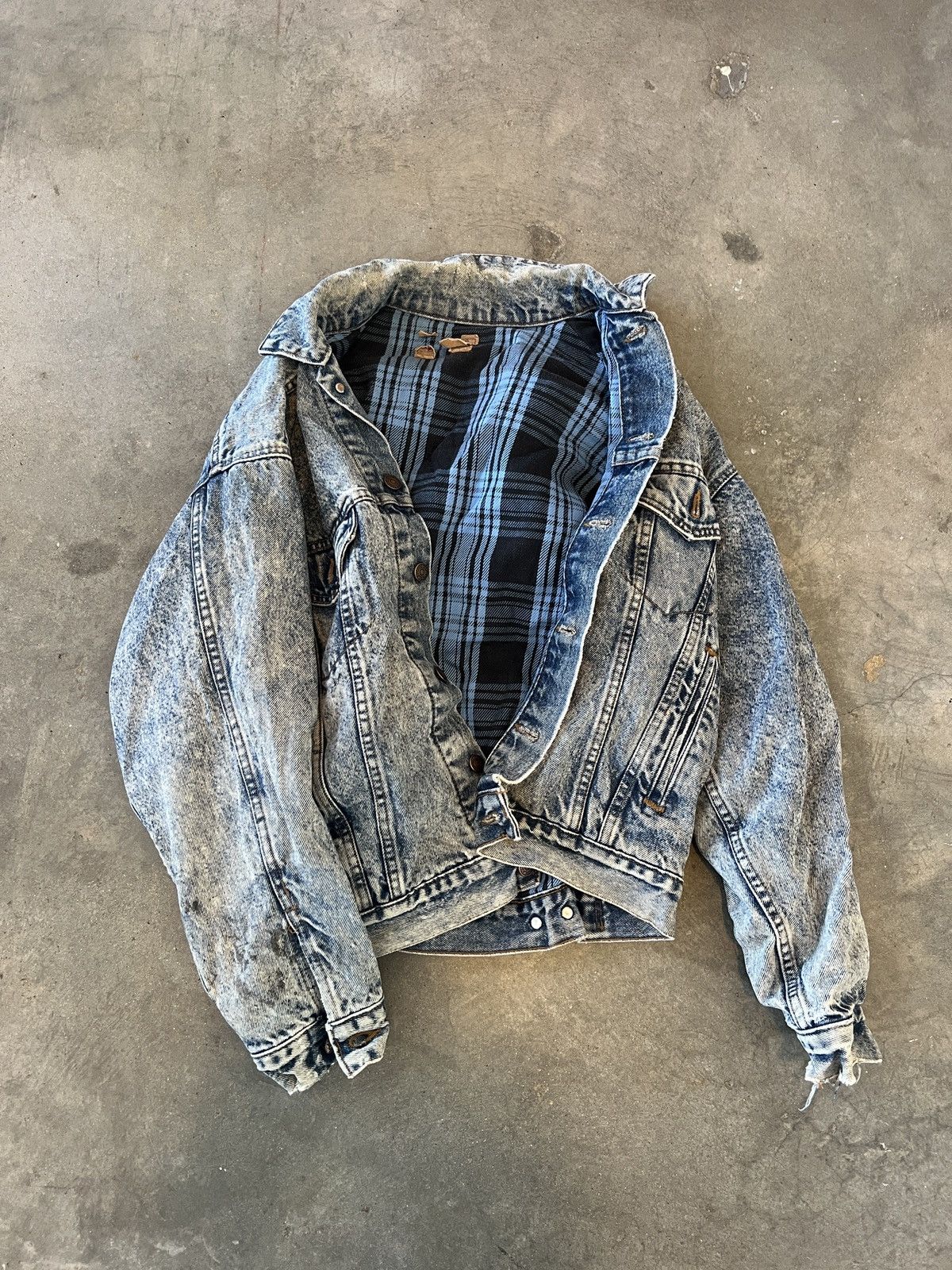 Vintage Washed Levi’s Denim Jacket Late 1980’s / 1990’s
