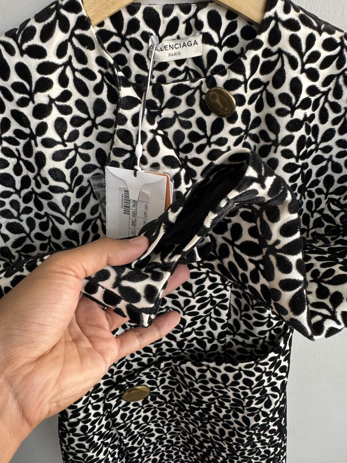 Balenciaga BALENCIAGA VELVET PATTERN COAT 🔥ULTRA RARE🔥 Size M / US 6-8 / IT 42-44 - 5 Thumbnail