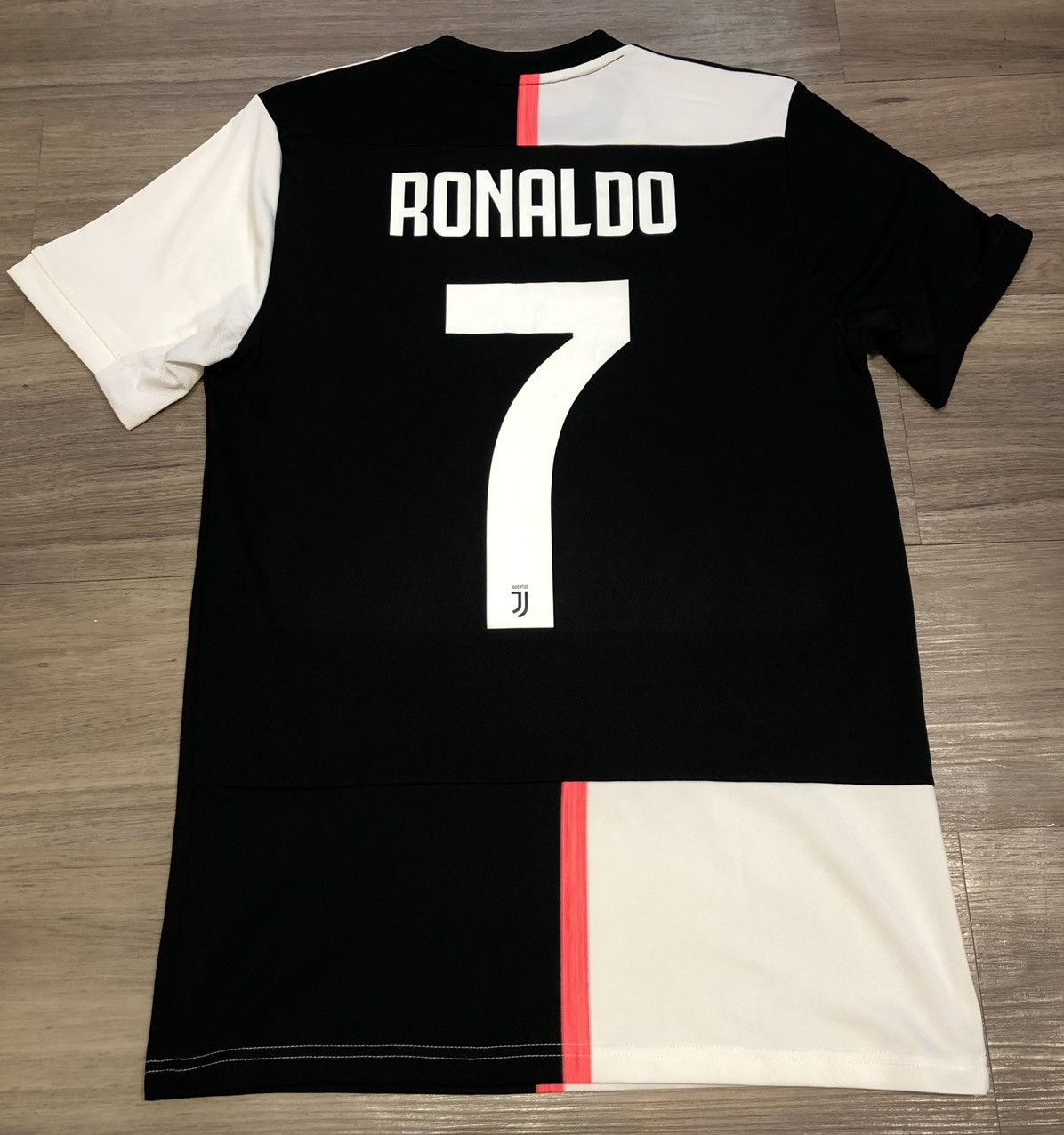 Juventus 19/20 home shirt #7 Ronaldo