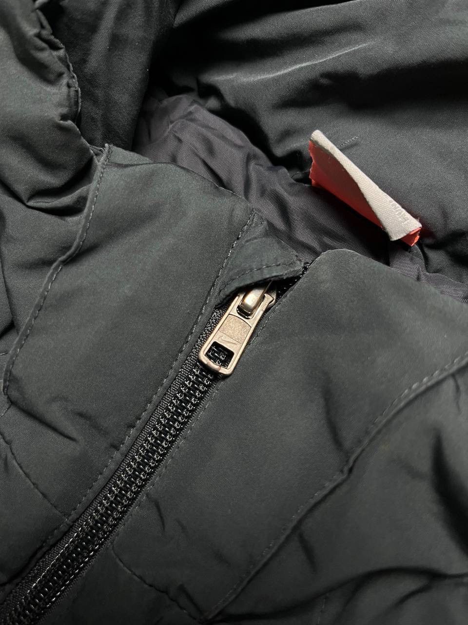 Nike × Vintage Vintage Nike Swoosh Winter Puffer Jacket Y2K XL Size US XL / EU 56 / 4 - 4 Thumbnail