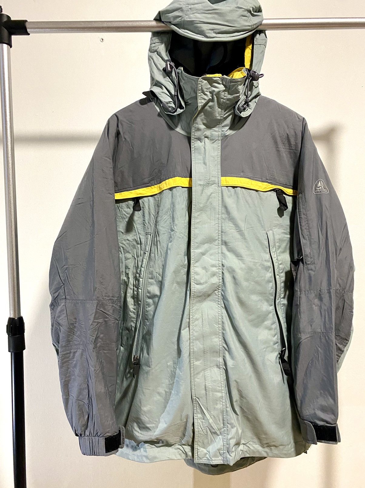 Vintage Nike ACG STORM FIT Waterproof Jacket