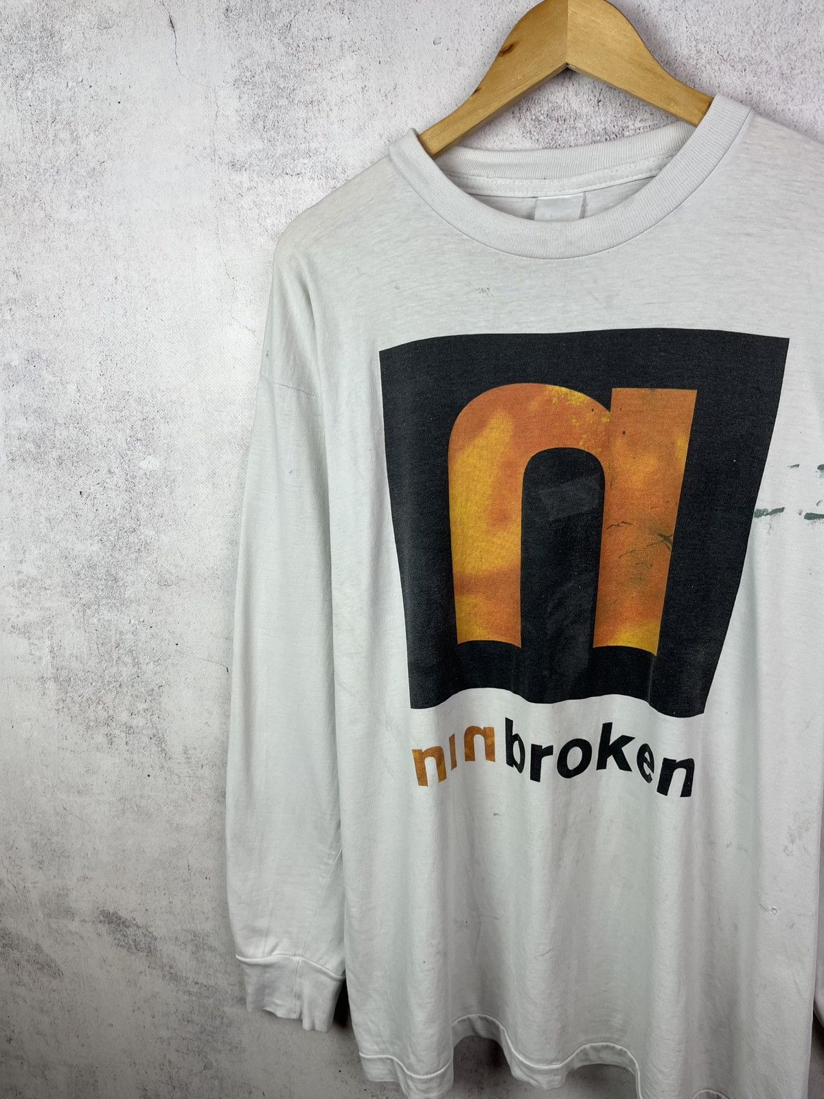 Band Tees Thrashed Vintage 1994 Nine Inch Nails NIN Broken Long-Sleeve Size US XL / EU 56 / 4 - 2 Thumbnail