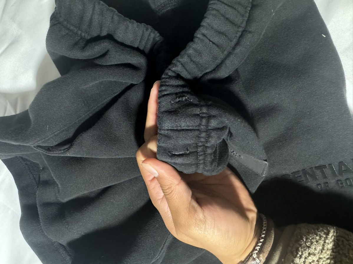 Essentials Fear Of God Black Sweat Shorts Size US 28 / EU 44 - 8 Thumbnail