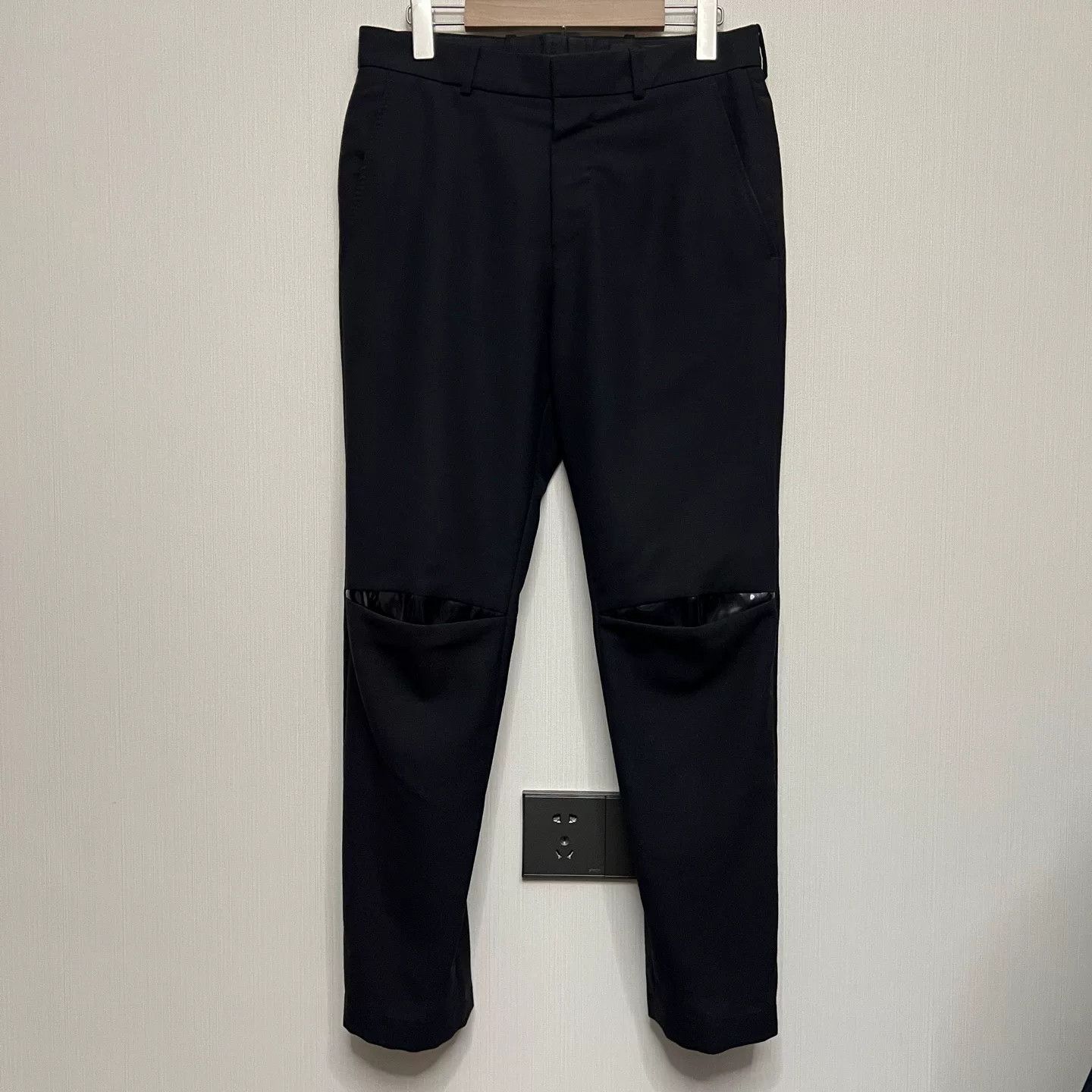 Alexander McQueen Alexander McQueen Black Cut-Out Pants Size US 32 / EU 48 - 1 Thumbnail