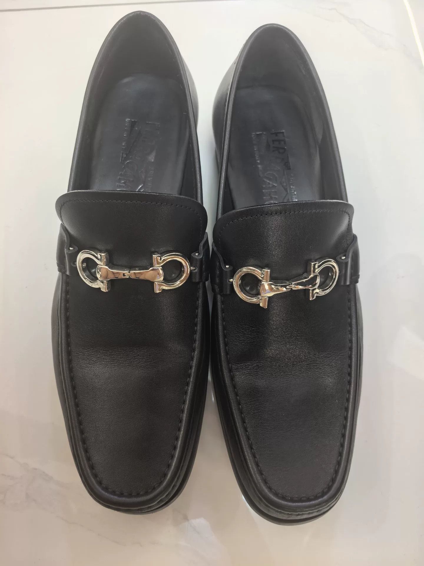 Salvatore Ferragamo Ferragamo Gancini Leather Men's Casual Shoes Size US 10 / EU 43 - 1 Thumbnail