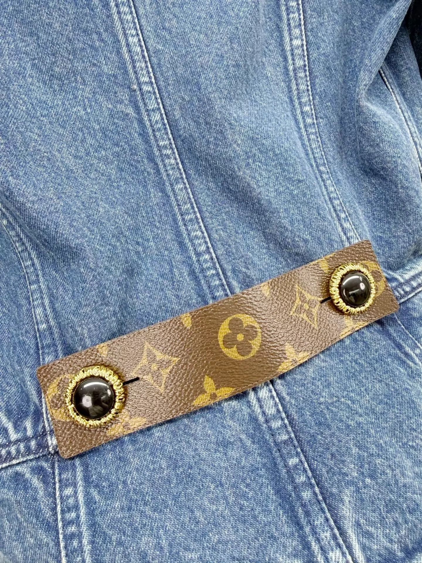 Louis Vuitton LV new with tags denim jacket size 34 authentic Size XS / US 0-2 / IT 36-38 - 9 Thumbnail