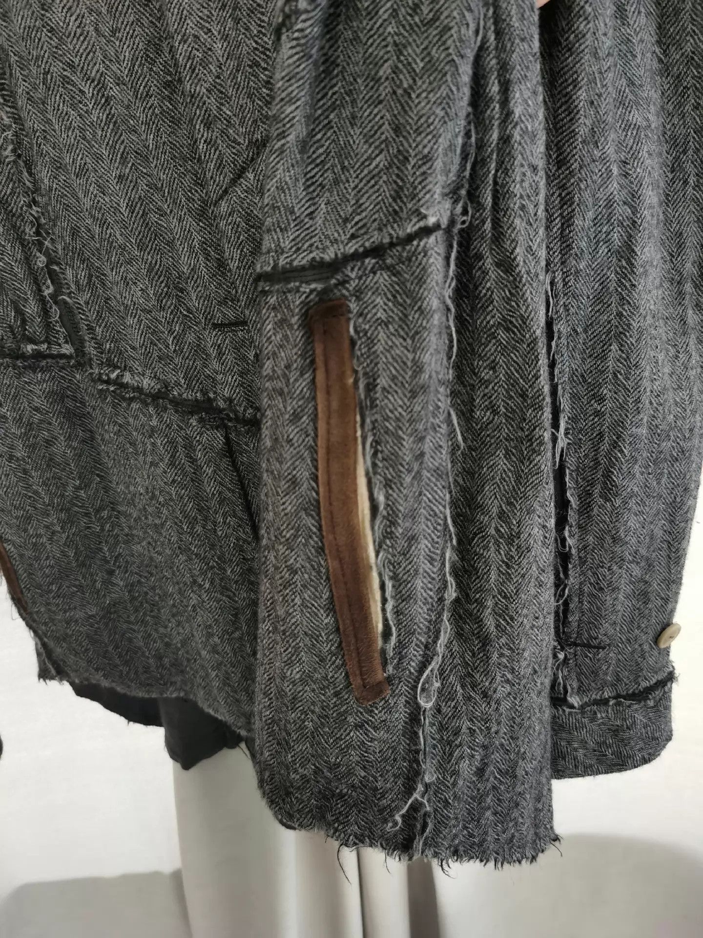 Takahiromiyashita The Soloist. the soloist Miyashita Deconstructed Raw Blazer Size S Size US S / EU 44-46 / 1 - 5 Thumbnail
