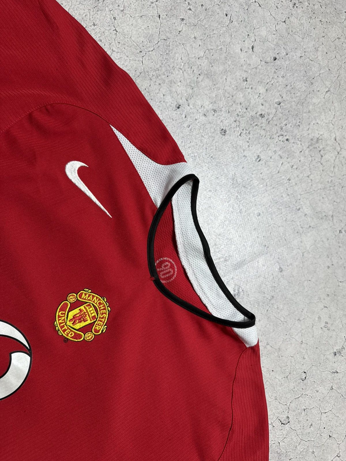 Nike Nike FC Manchester United 2004/2005 Vintage Soccer Jersey Size US S / EU 44-46 / 1 - 6 Thumbnail