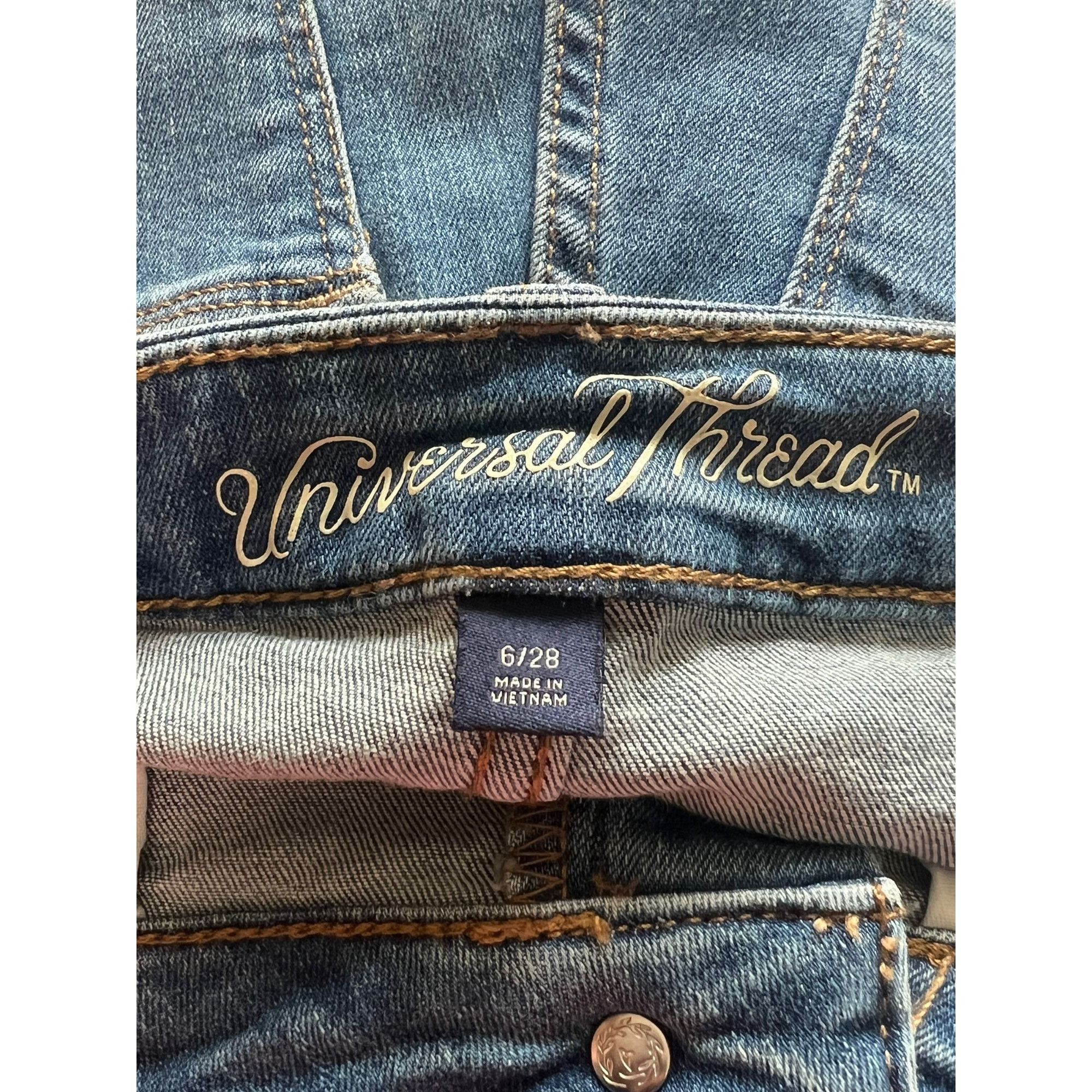 Other Universal Thread High Rise Midi Denim Shorts Button Fly Cuff Size 28" / US 6 / IT 42 - 4 Thumbnail