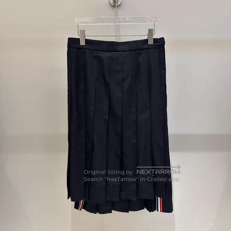 Thom Browne Thom Browne Classic Pleated Skirt - Medium Long Size 26" / US 2 / IT 38 - 1 Thumbnail