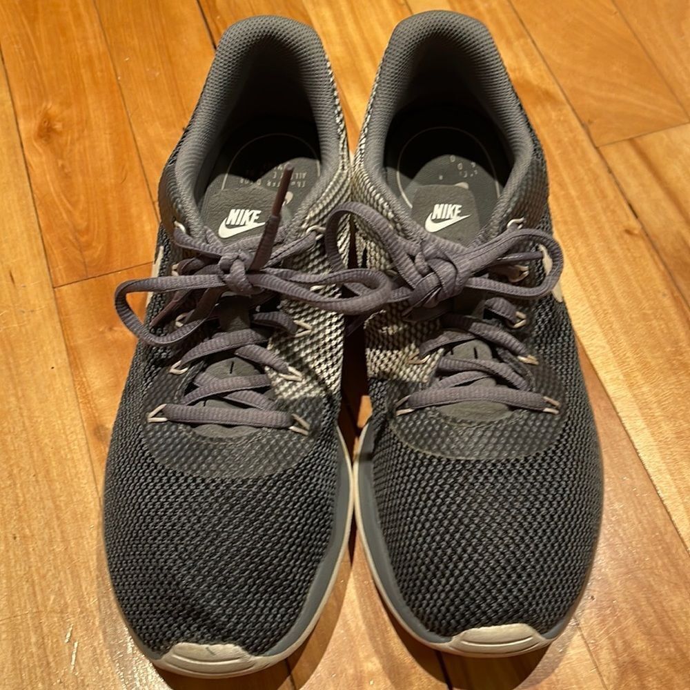Nike Nike VH2 shades of gray fabric low lace up sneakers. Size 8 Size US 8.5 / IT 38.5 - 1 Thumbnail