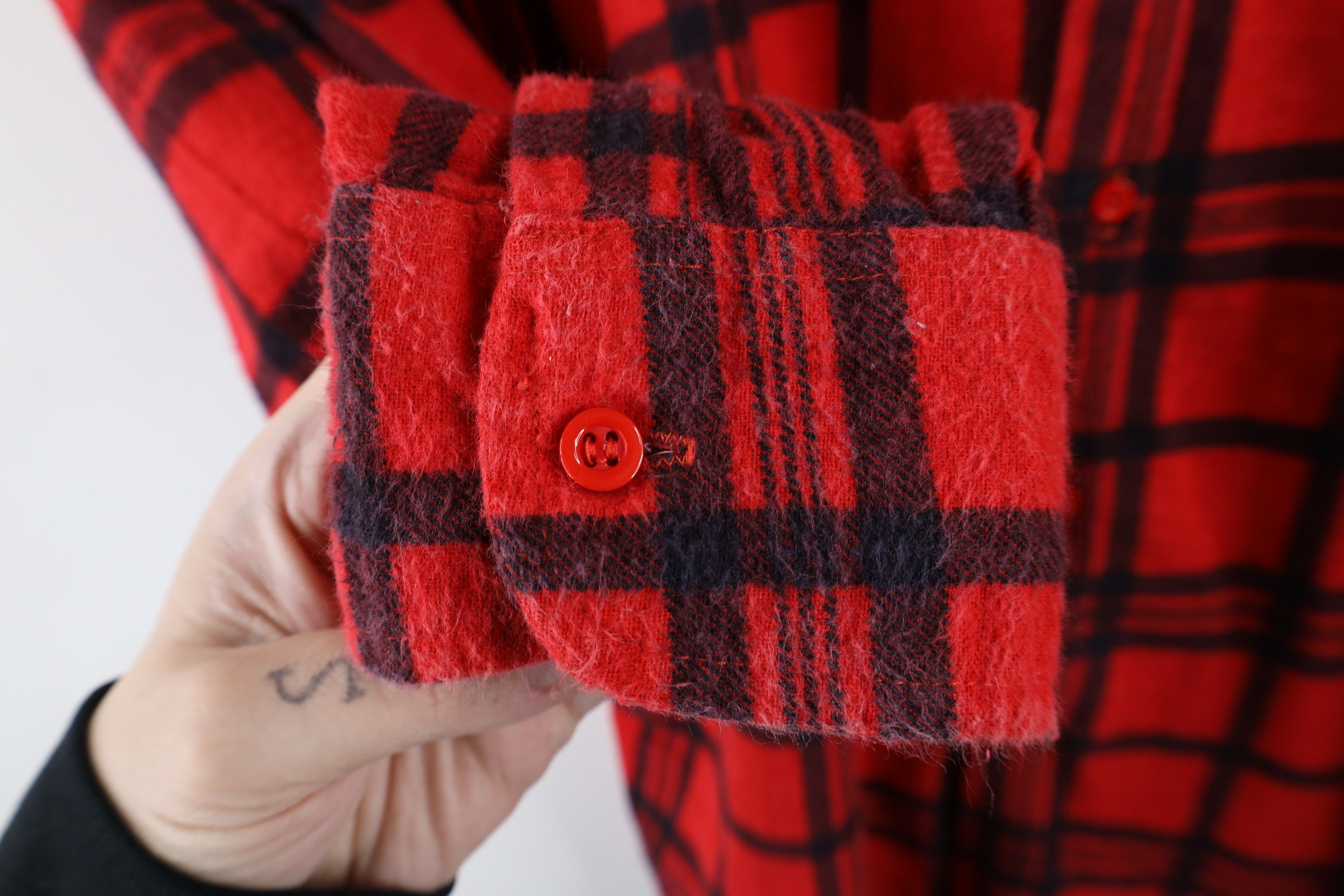 Vintage Vintage 90s Streetwear Collared Button Shirt Red Plaid Size US XL / EU 56 / 4 - 4 Thumbnail