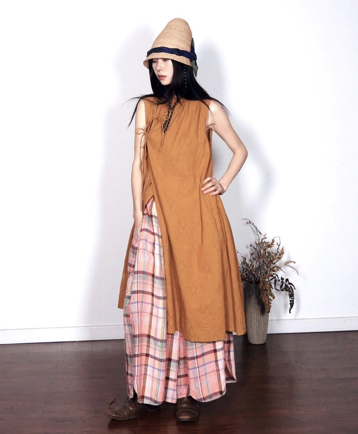 Kapital KAPITAL Hirata and Hiroshi petal leg linen wide leg pants Size 25" / US 0 / IT 36 - 3 Thumbnail
