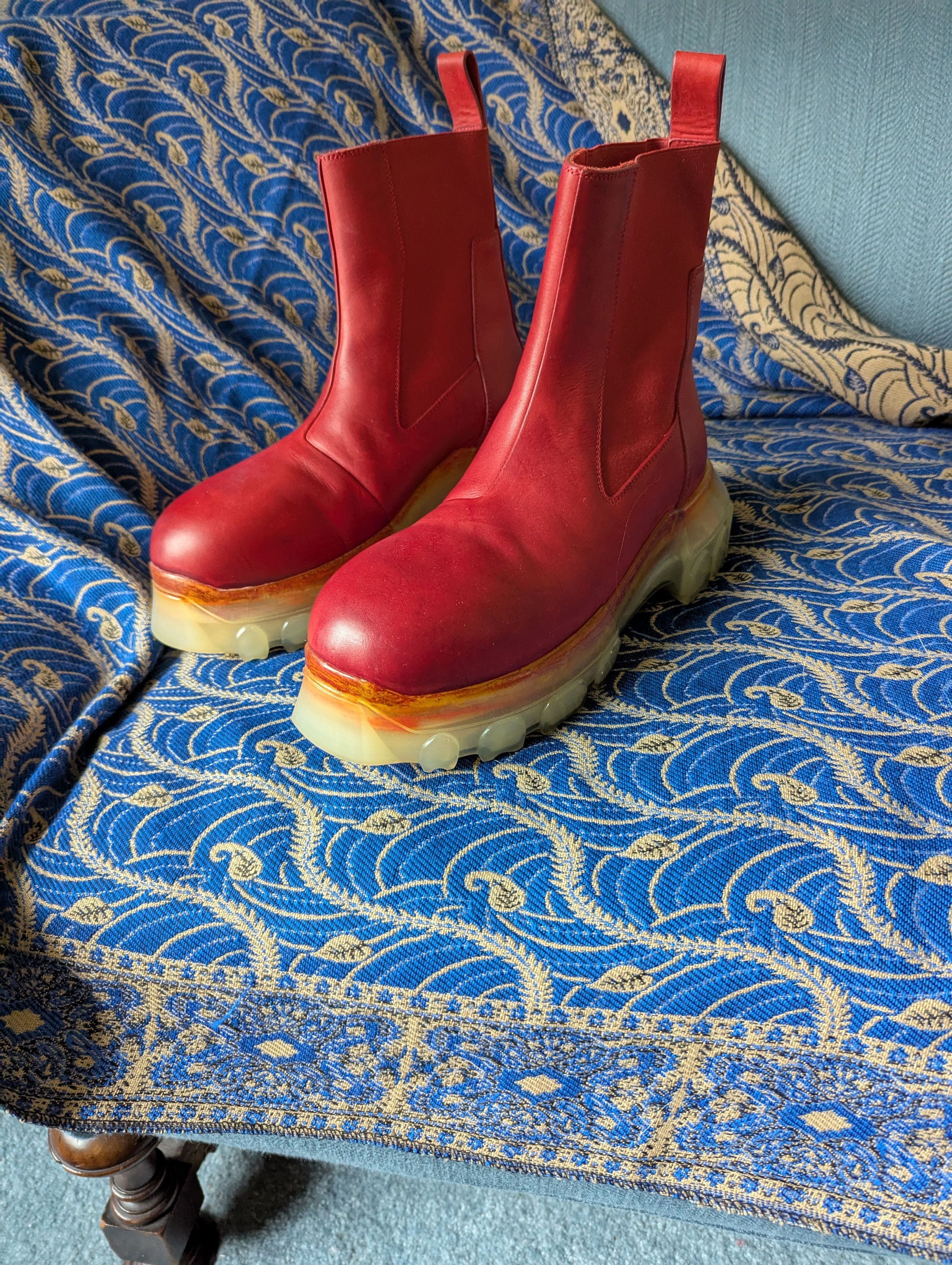 Rick Owens NWOB Red Bozo Tractor Boots w Transparent Sole color "Blood" Size US 6 / EU 39 - 2 Thumbnail