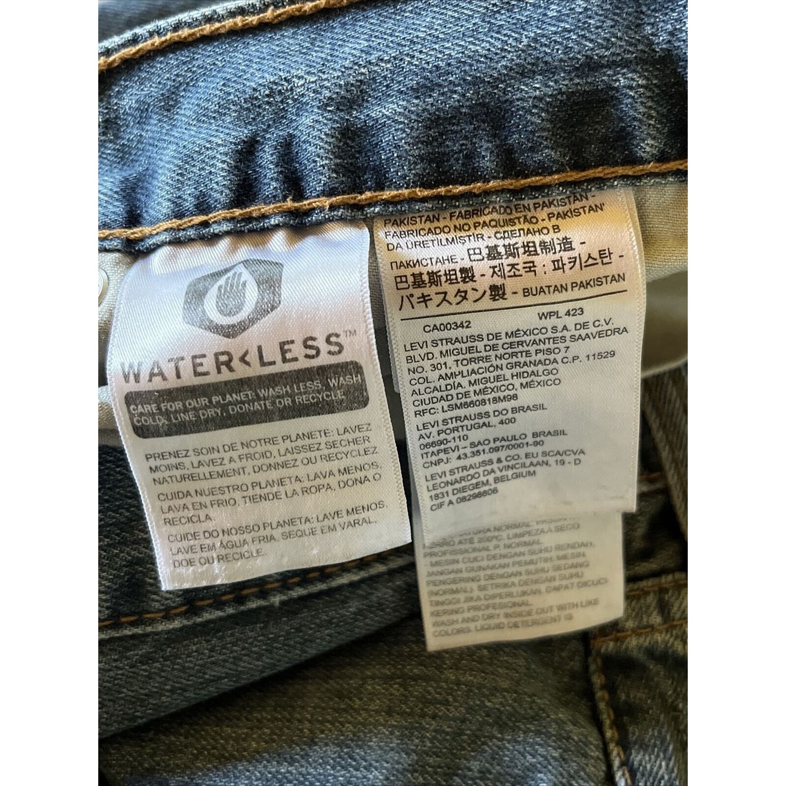Levi's Levi's 559 Jeans Men 33x32 Blue Medium Wash Cotton Denim Y2K Size US 32 / EU 48 - 8 Thumbnail