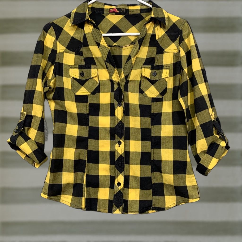 Vintage Rue21 Women’s Blouse Small Yellow Black Plaid 3/4 Sleeve Pockets V-Neck Shirt Womens Size S / US 4 / IT 40 - 1 Thumbnail