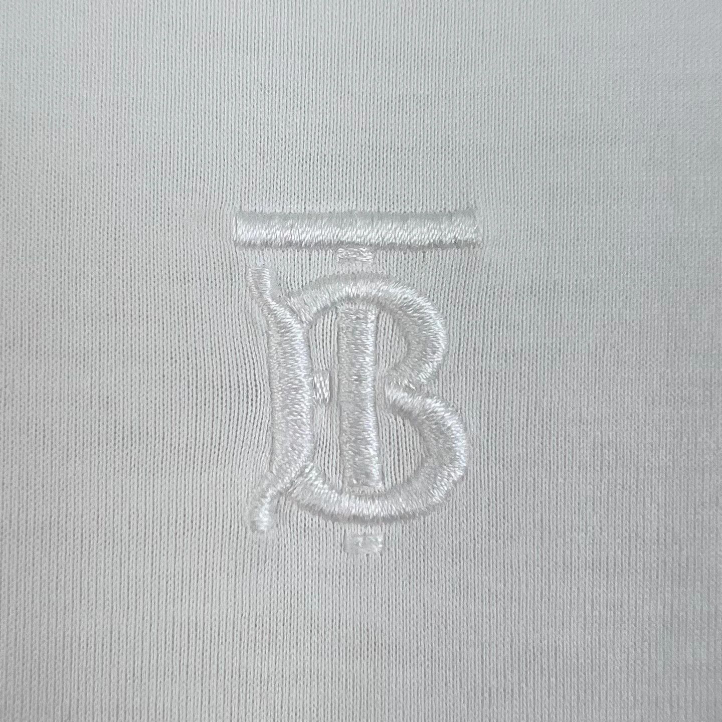 Burberry Burberry Cotton White TB Embroidered Casual Short Sleeve K12 Size US S / EU 44-46 / 1 - 5 Thumbnail