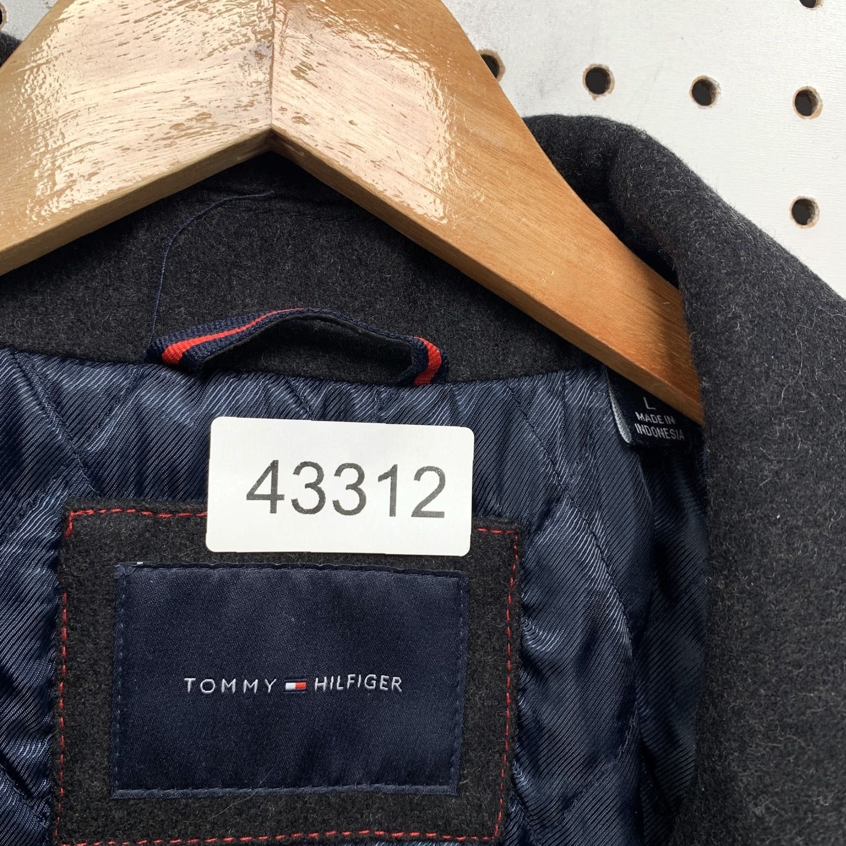 Tommy Hilfiger VINTAGE Tommy Hilfiger Wool Blend Pea Coat Black Mens Medium Button Business Casual Size US M / EU 48-50 / 2 - 4 Thumbnail