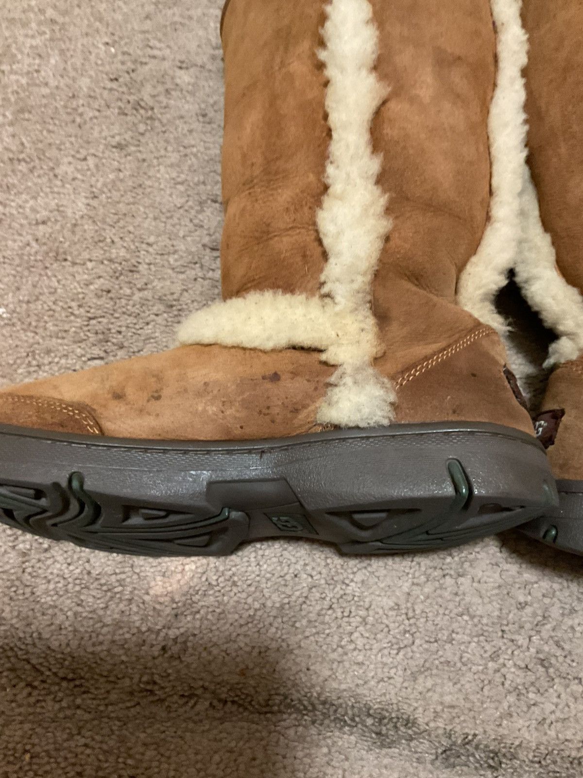 Ugg UGG Tall Sunburst in Chestnut Size 8 Size US 8 / IT 38 - 8 Thumbnail