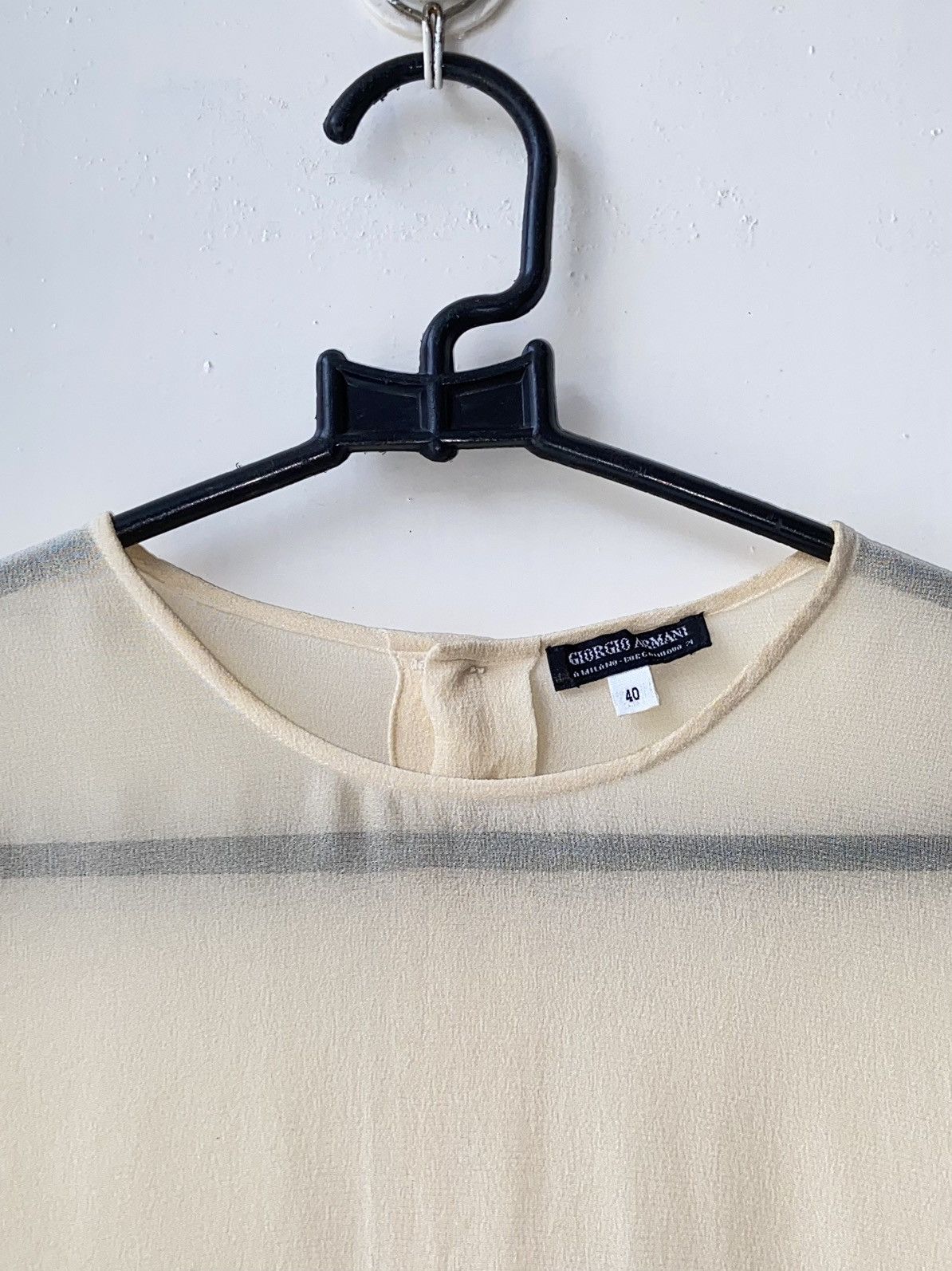 Giorgio Armani GIORGIO ARMANI Cream Mesh Shirt Size US S / EU 44-46 / 1 - 12 Thumbnail