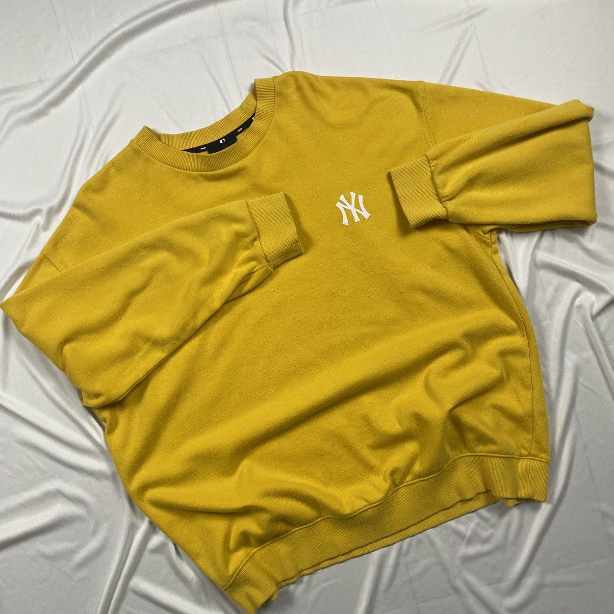 MLB Rare MLB New York Yankees Mustard Crewneck Size US XXL / EU 58 / 5 - 5 Thumbnail