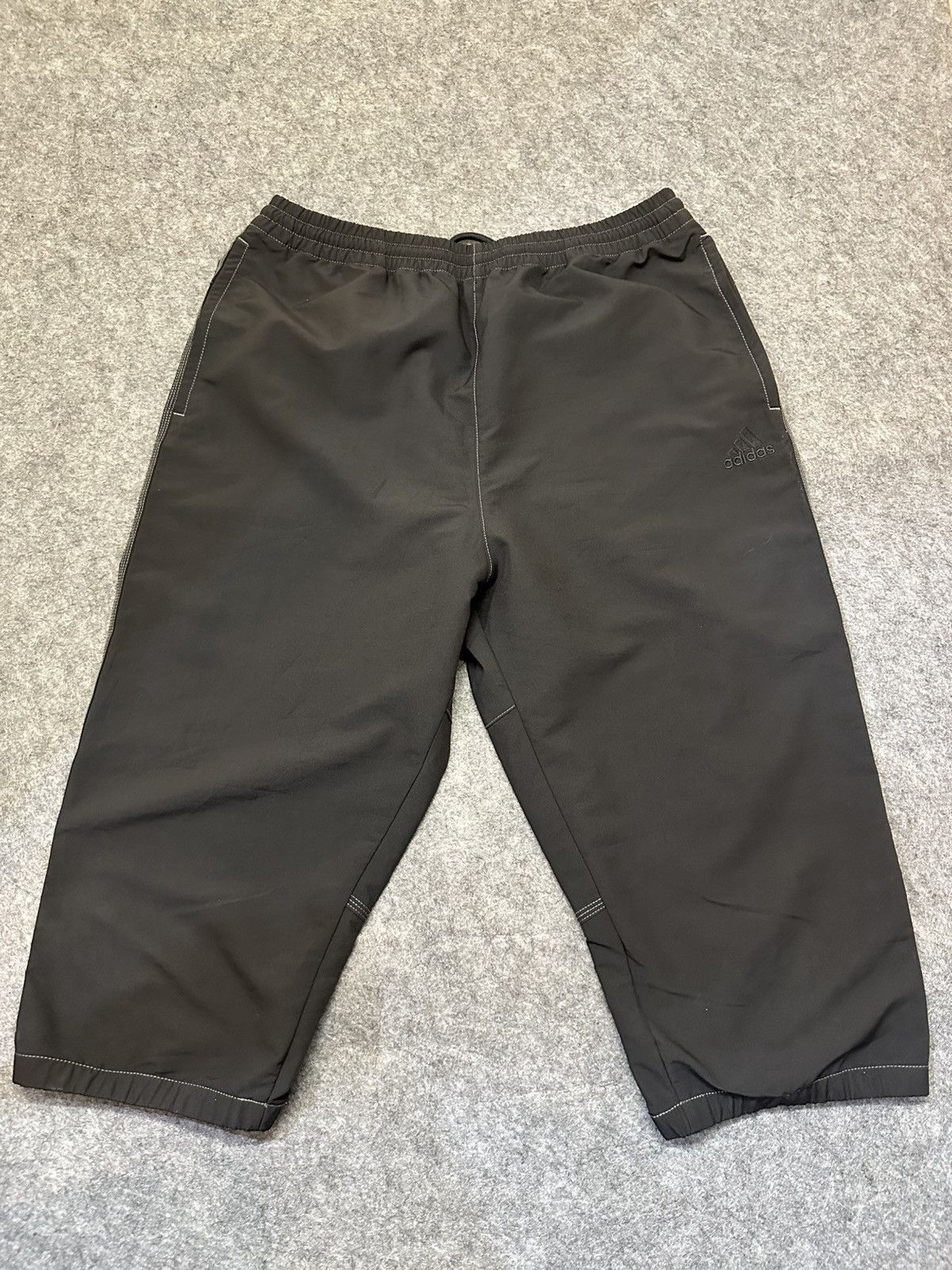 Adidas Adidas black three-quarter length training pants. Size US 31 - 1 Thumbnail