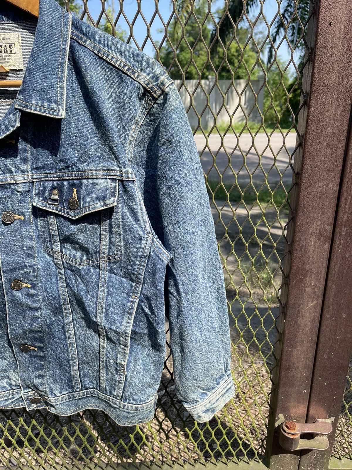 Japanese Brand Vintage Tom Cat Distressed Denim Jacket 90s JapaneseWorkwear Size US M / EU 48-50 / 2 - 3 Thumbnail