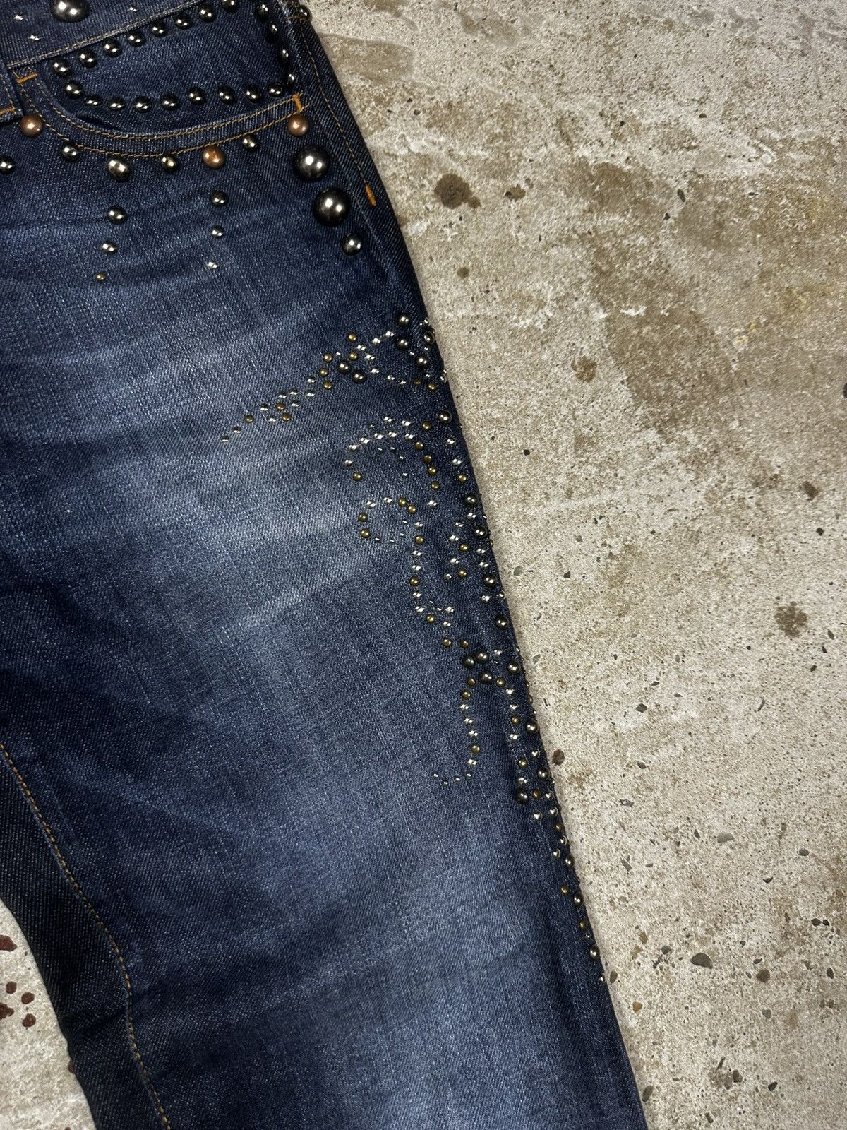 Just Cavalli AW2010 Just Cavalli Studed Jeans Washed Flare Bootcut Denim Size 27" / US 4 / IT 40 - 9 Thumbnail