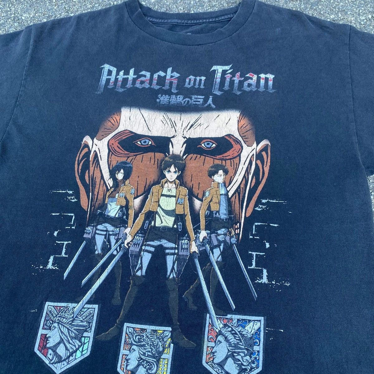 Vintage RARE ‼️ Attack on Titan Size US M / EU 48-50 / 2 - 2 Thumbnail
