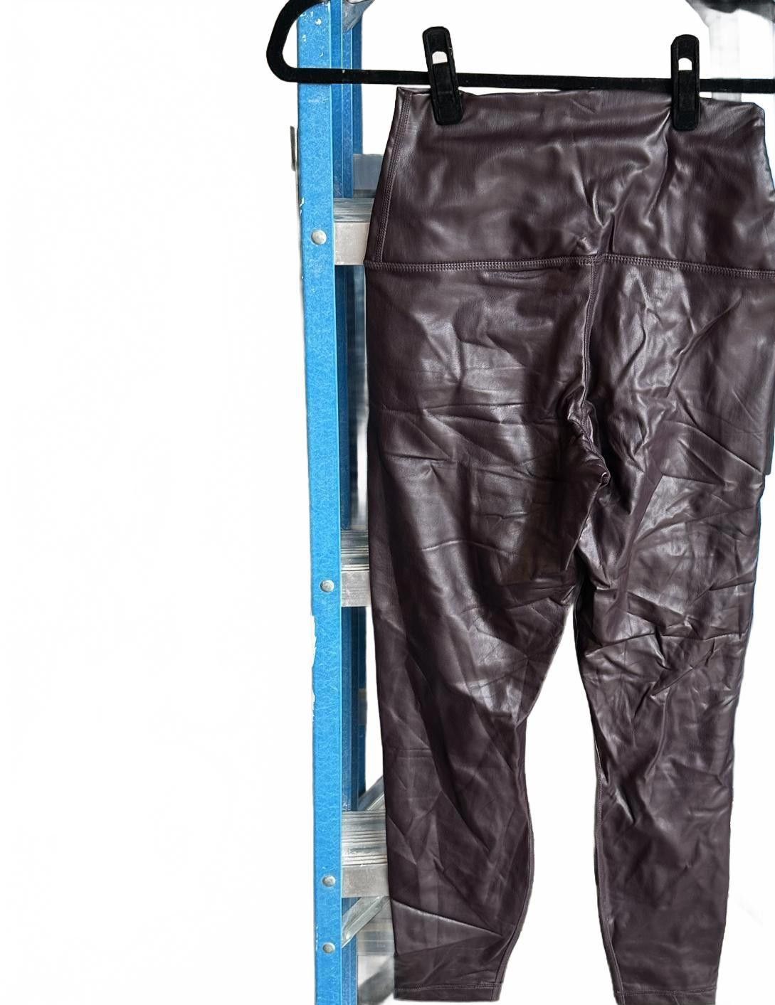 Designer Stylish Women's High-Waisted Faux Leather Leggings Size 32" / US 10 / IT 46 - 1 Preview