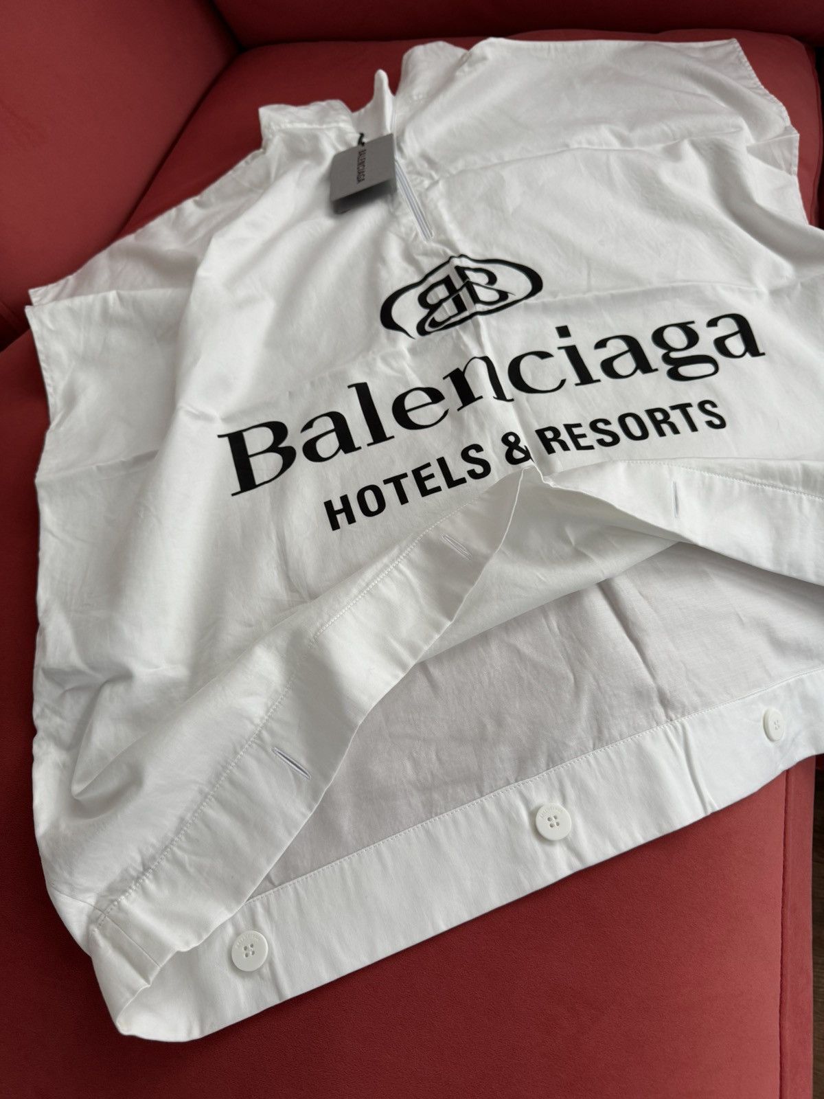 Balenciaga Balenciaga Pillow shirt, oversized, size S Size S / US 4 / IT 40 - 7 Thumbnail