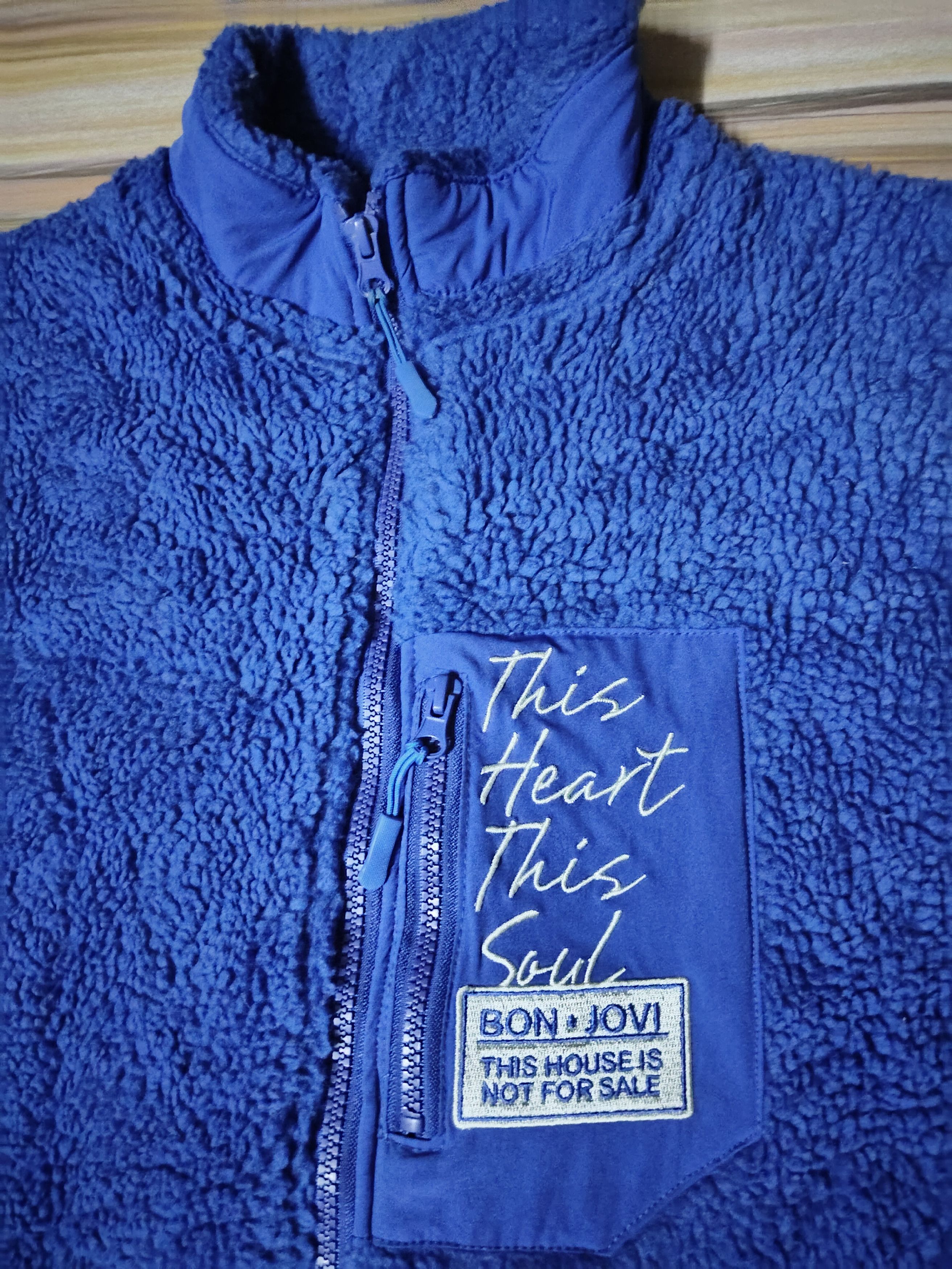 Band Tees × Bon Jovi BON JOVI 2018 Tour THIS HOUSE IS NOT FOR SALE Fleece Jacket Size US M / EU 48-50 / 2 - 2 Thumbnail