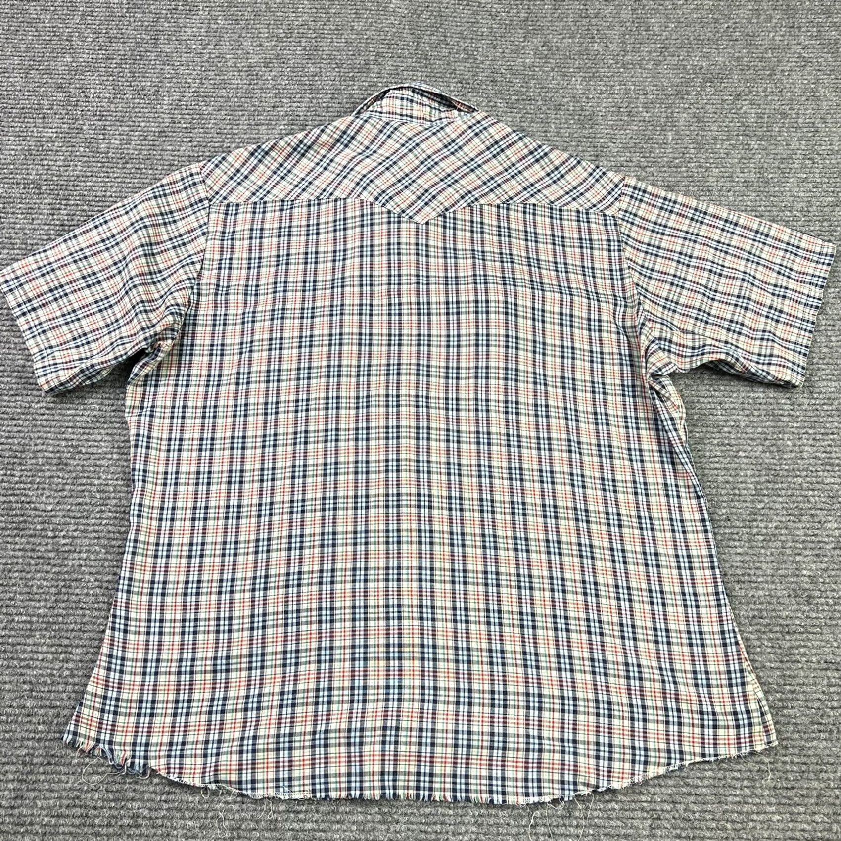 Wrangler VINTAGE Wrangler Button-Up Plaid Short Sleeve Pearl Snap XL Mens Shirt Size US 36 / EU 52 - 3 Thumbnail