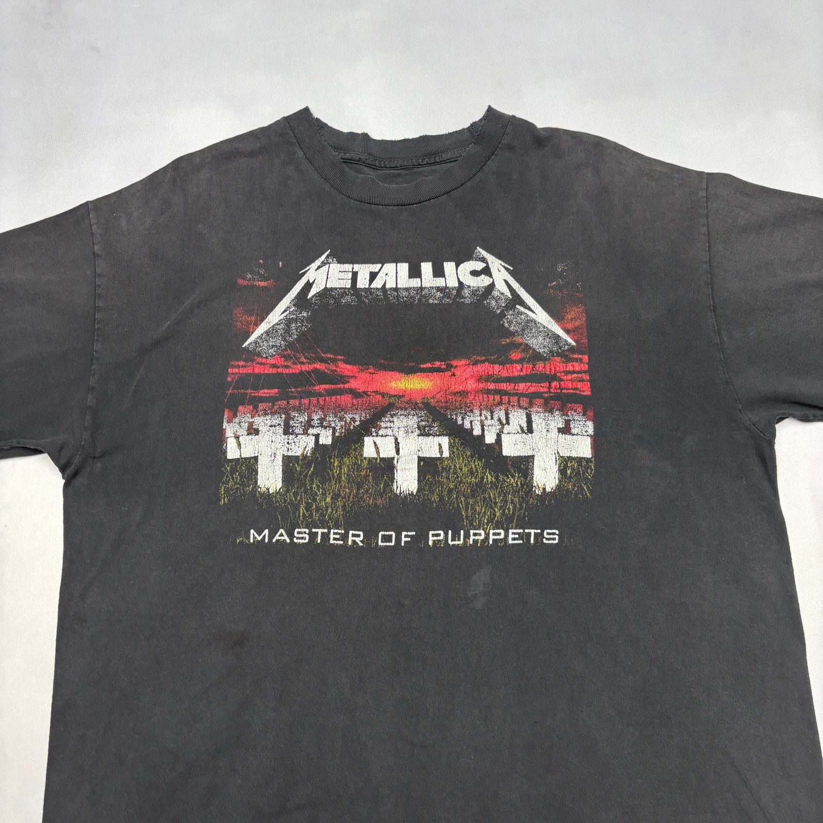 Metallica × Vintage VTG Y2K Metallica Master of Puppets Faded Distressed Shirt Size US XL / EU 56 / 4 - 2 Thumbnail
