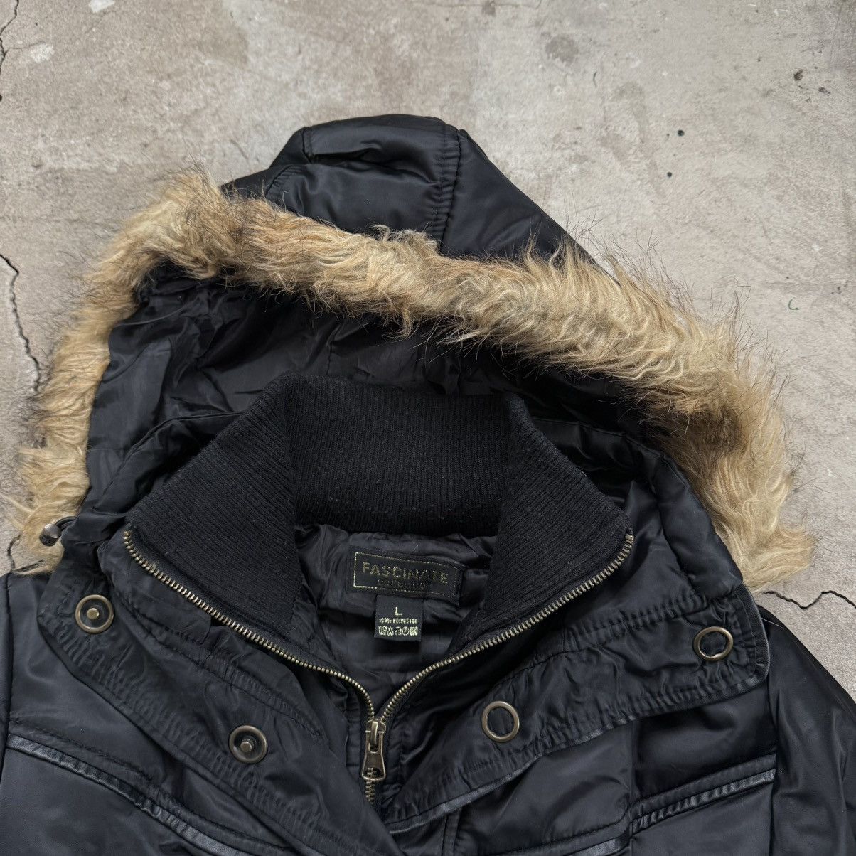 Hysteric Glamour Y2K Fascinate Nylon Puffer Crop Jacket With Fur Hood Size M / US 6-8 / IT 42-44 - 4 Thumbnail