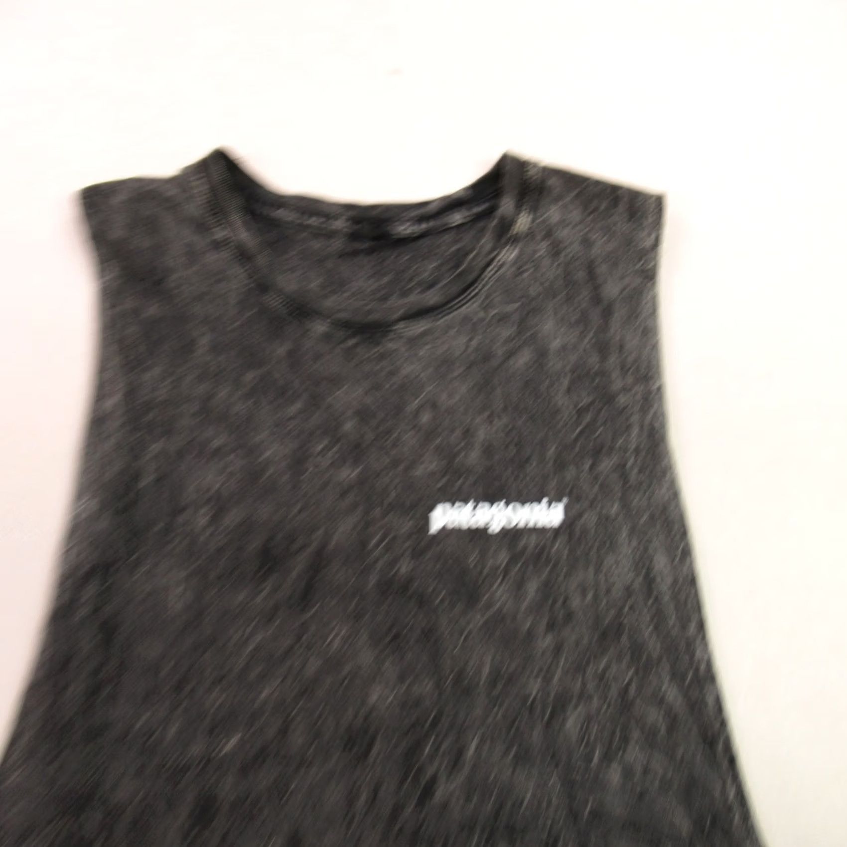 Patagonia Patagonia Shirt Womens XL Sleeveless Gray Lightweight Crew Neck Casual Size S / US 4 / IT 40 - 2 Thumbnail